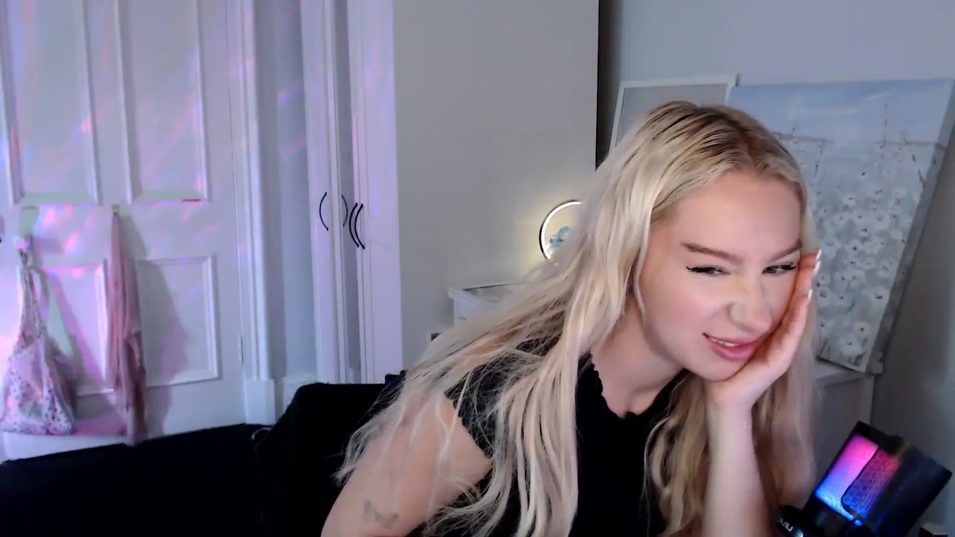 Gallery image thumbnail from British_Cutie's myfreecams stream on, 08/12/2025, 10:24 image 18 of 20