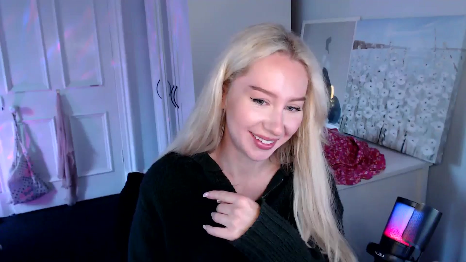 Gallery image thumbnail from British_Cutie's myfreecams stream on, 08/12/2025, 18:22 image 18 of 20