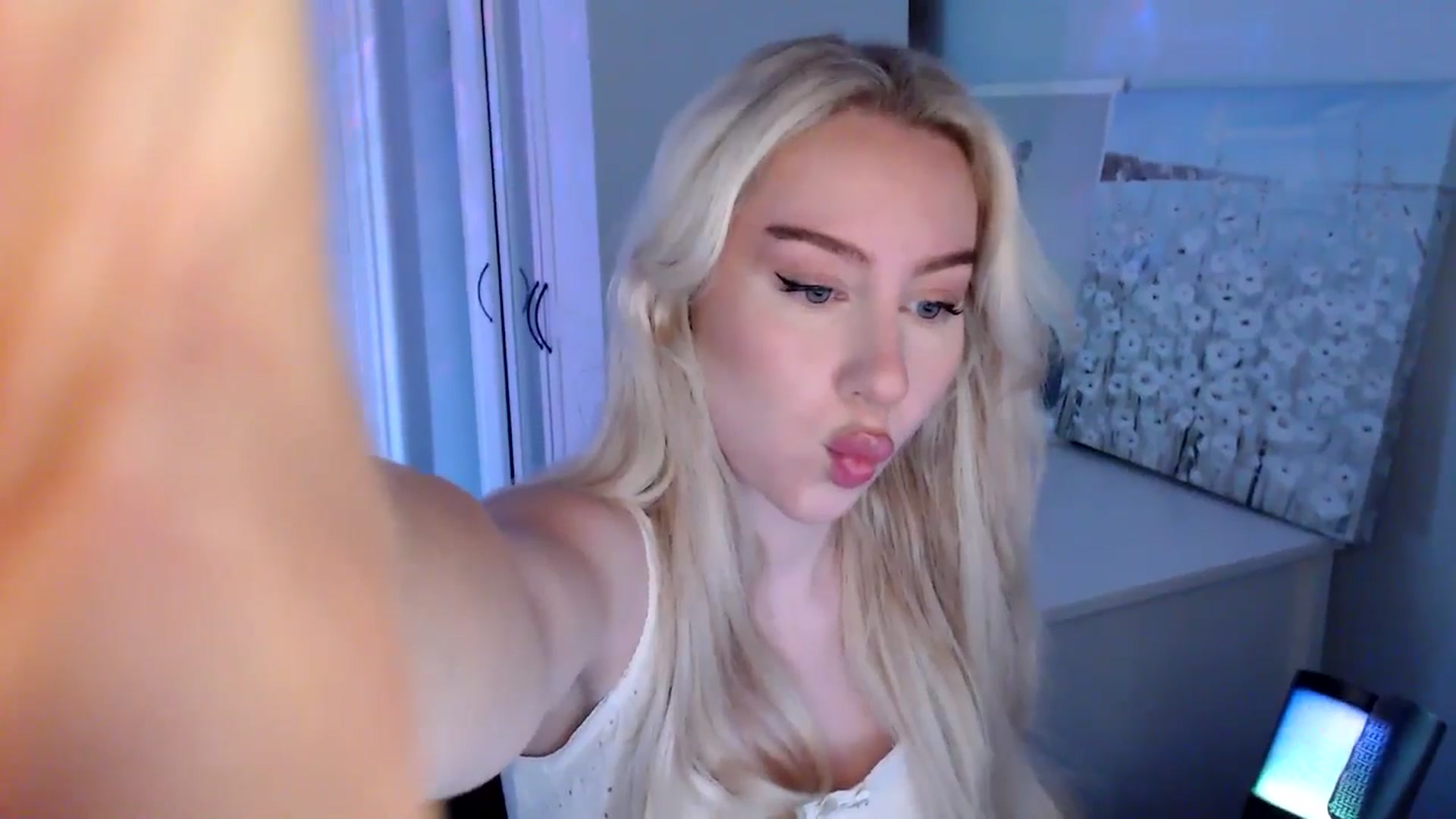 Gallery image thumbnail from British_Cutie's myfreecams stream on, 08/14/2025, 13:11 image 2 of 20