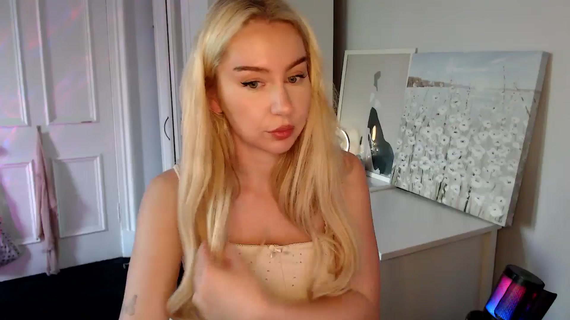 Gallery image thumbnail from British_Cutie's myfreecams stream on, 08/14/2025, 16:14 image 17 of 20