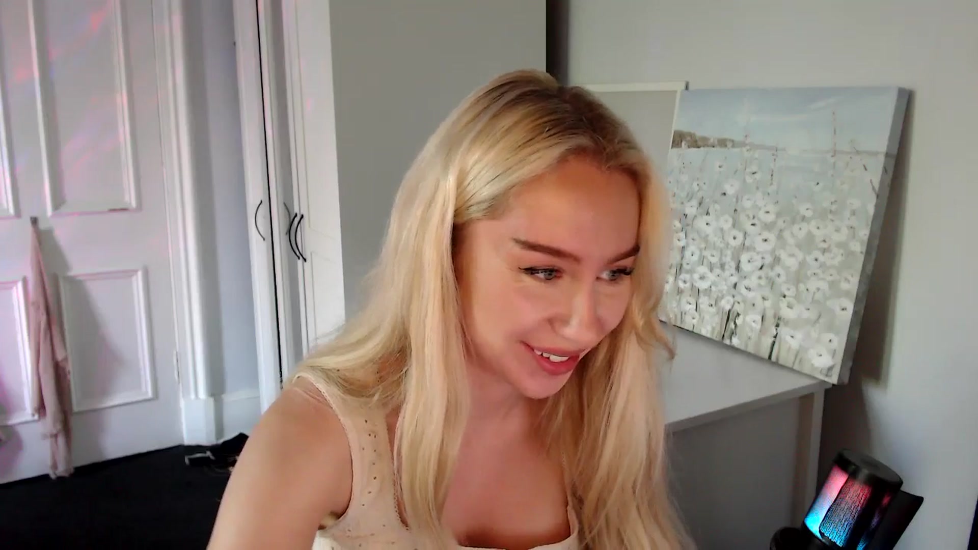Gallery image thumbnail from British_Cutie's myfreecams stream on, 08/14/2025, 16:14 image 8 of 20