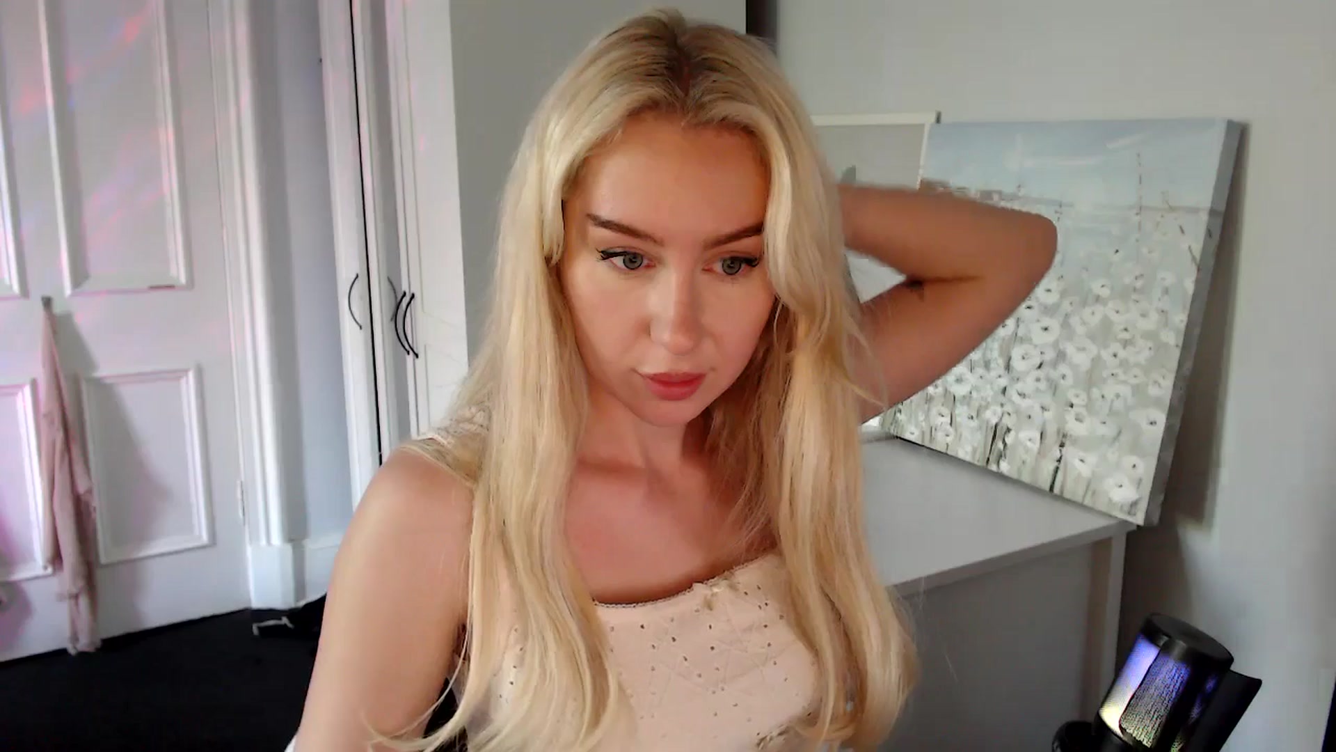 Gallery image thumbnail from British_Cutie's myfreecams stream on, 08/14/2025, 16:14 image 11 of 20