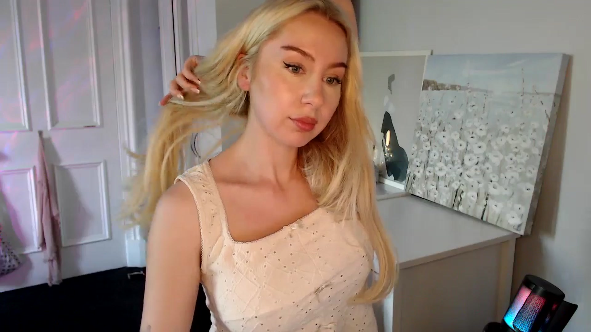 Gallery image thumbnail from British_Cutie's myfreecams stream on, 08/14/2025, 16:14 image 16 of 20
