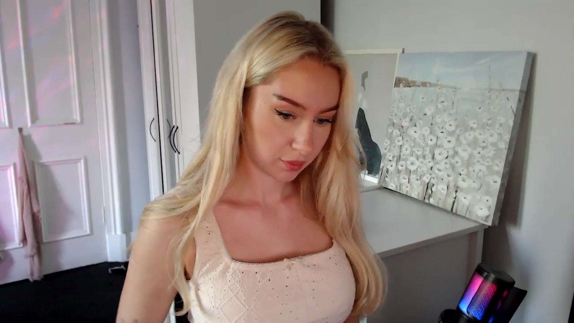 Gallery image thumbnail from British_Cutie's myfreecams stream on, 08/14/2025, 16:14 image 2 of 20