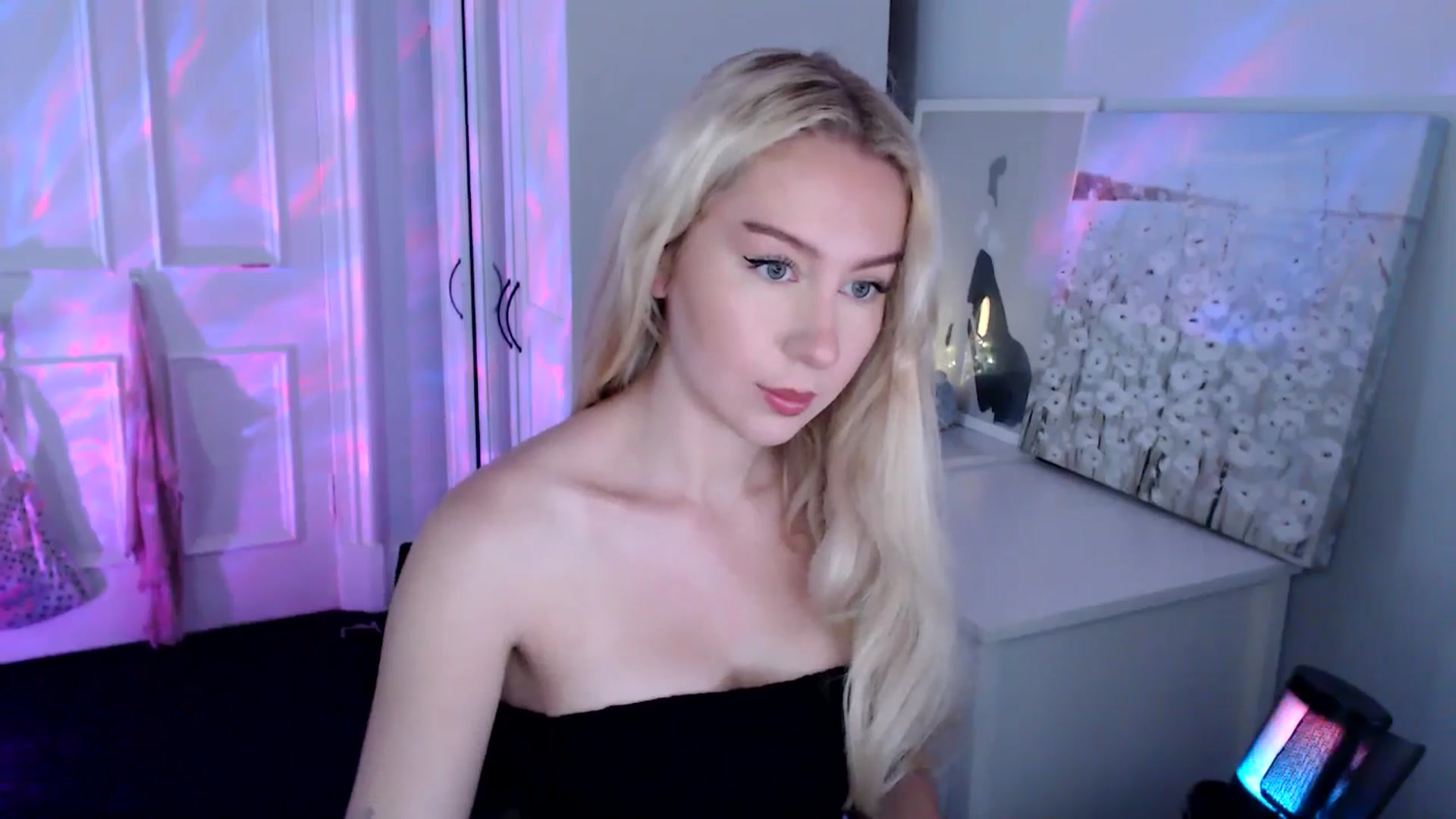 Gallery image thumbnail from British_Cutie's myfreecams stream on, 08/15/2025, 10:41 image 2 of 20