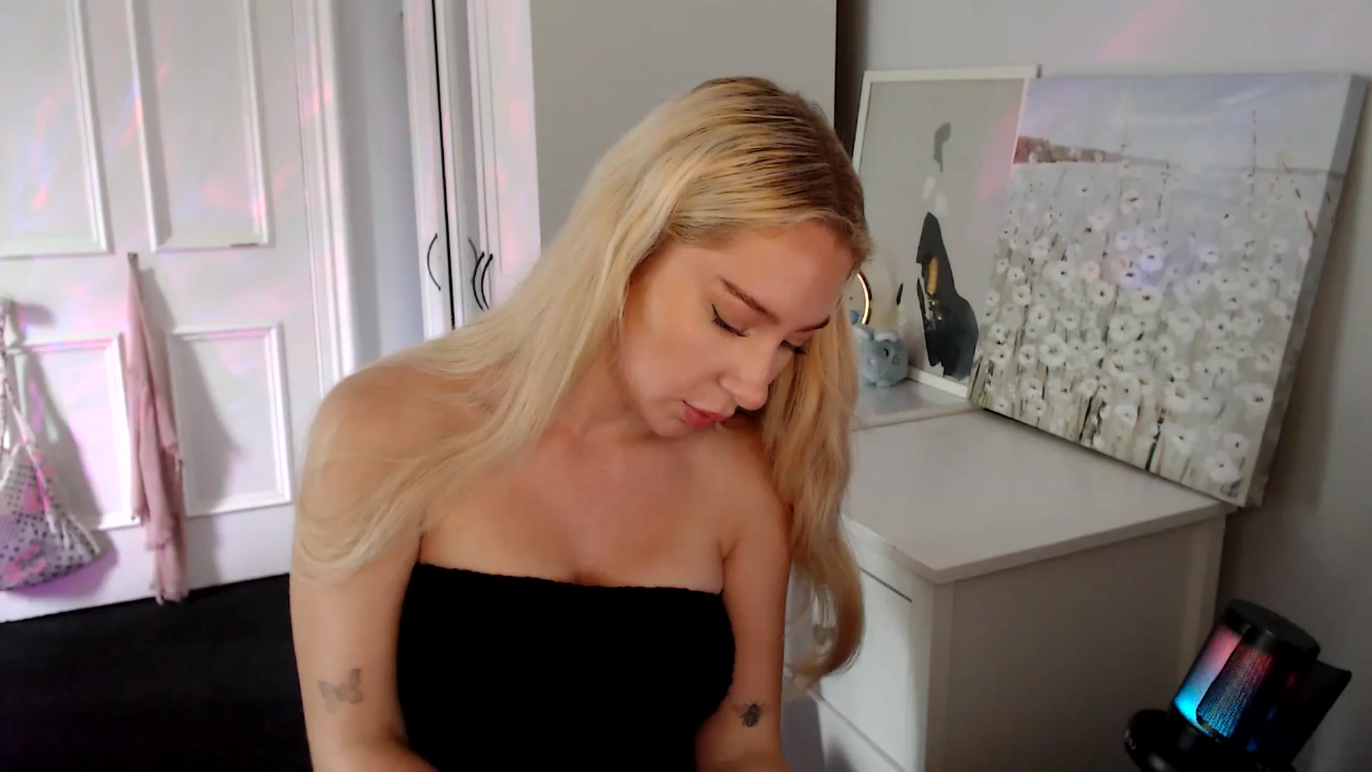 Gallery image thumbnail from British_Cutie's myfreecams stream on, 08/15/2025, 13:06 image 16 of 20