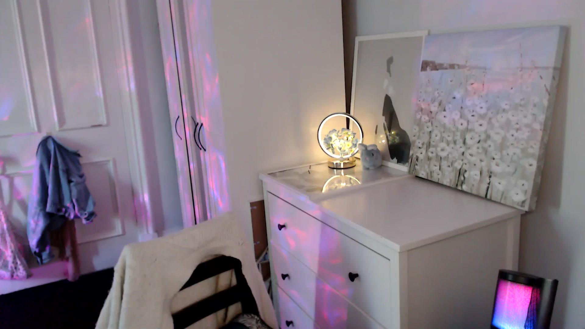 Gallery image thumbnail from British_Cutie's myfreecams stream on, 08/16/2025, 13:52 image 14 of 20