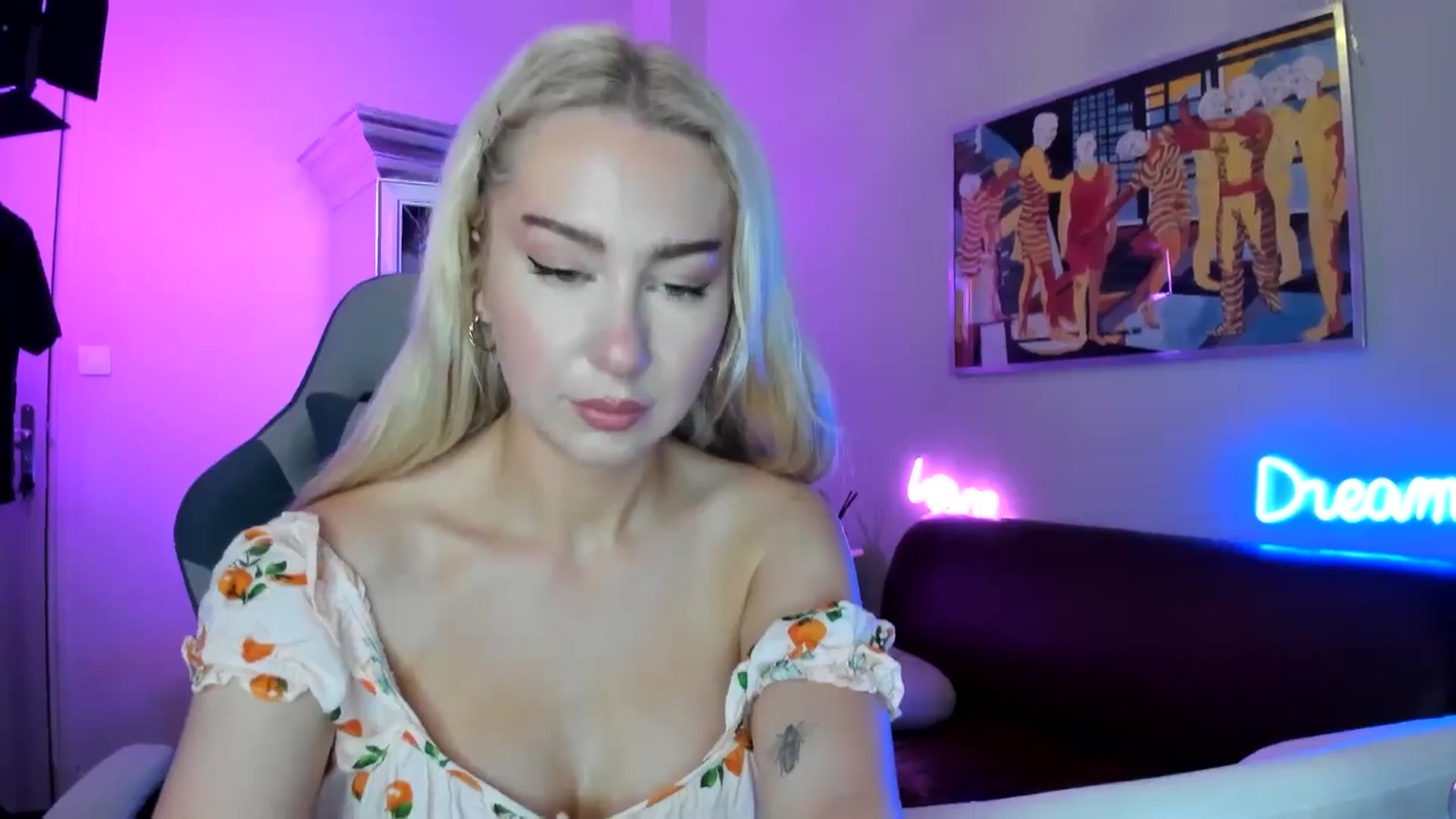 Gallery image thumbnail from British_Cutie's myfreecams stream on, 08/19/2025, 23:50 image 4 of 20