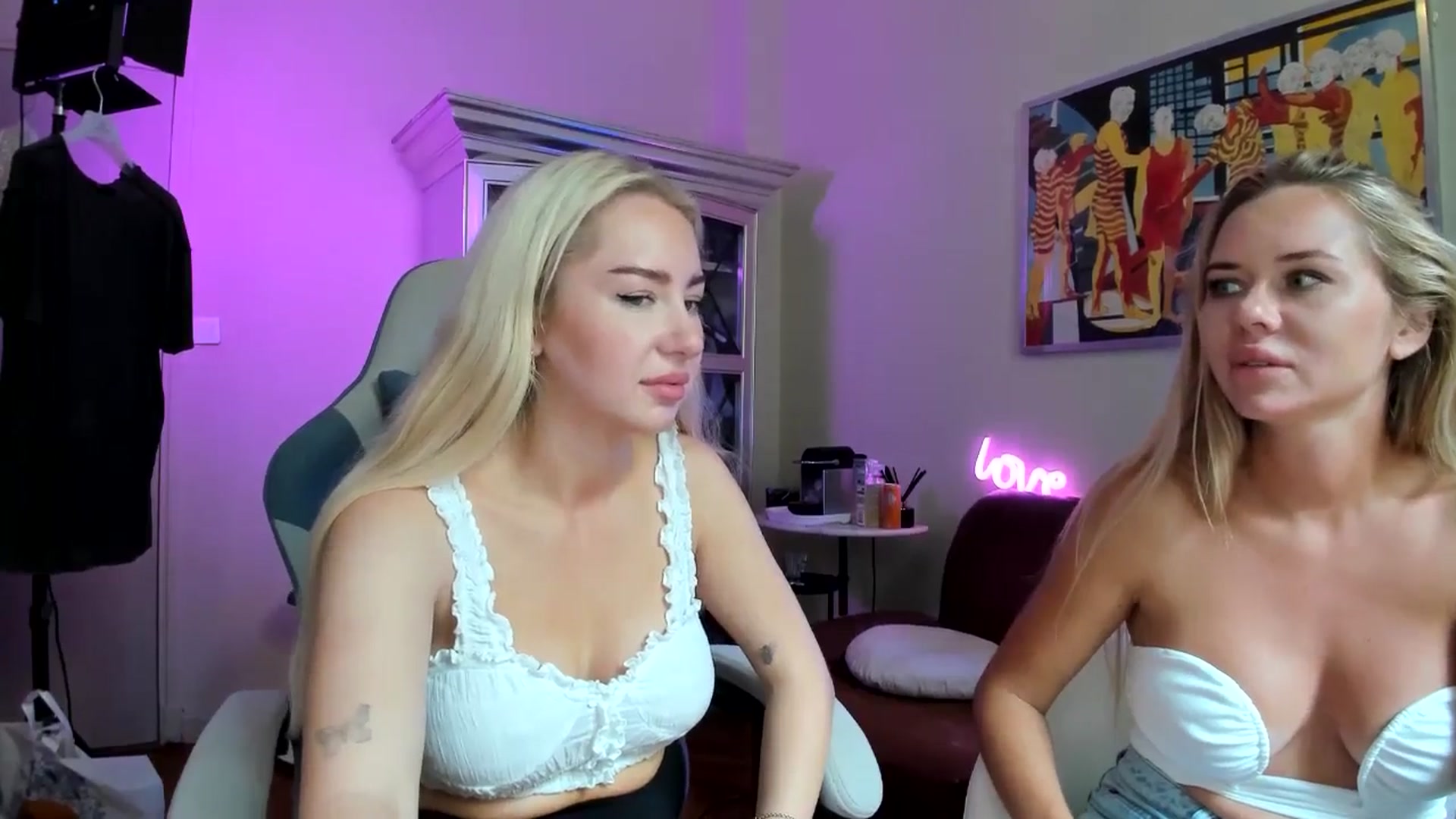 Gallery image thumbnail from British_Cutie's myfreecams stream on, 08/20/2025, 10:03 image 17 of 20