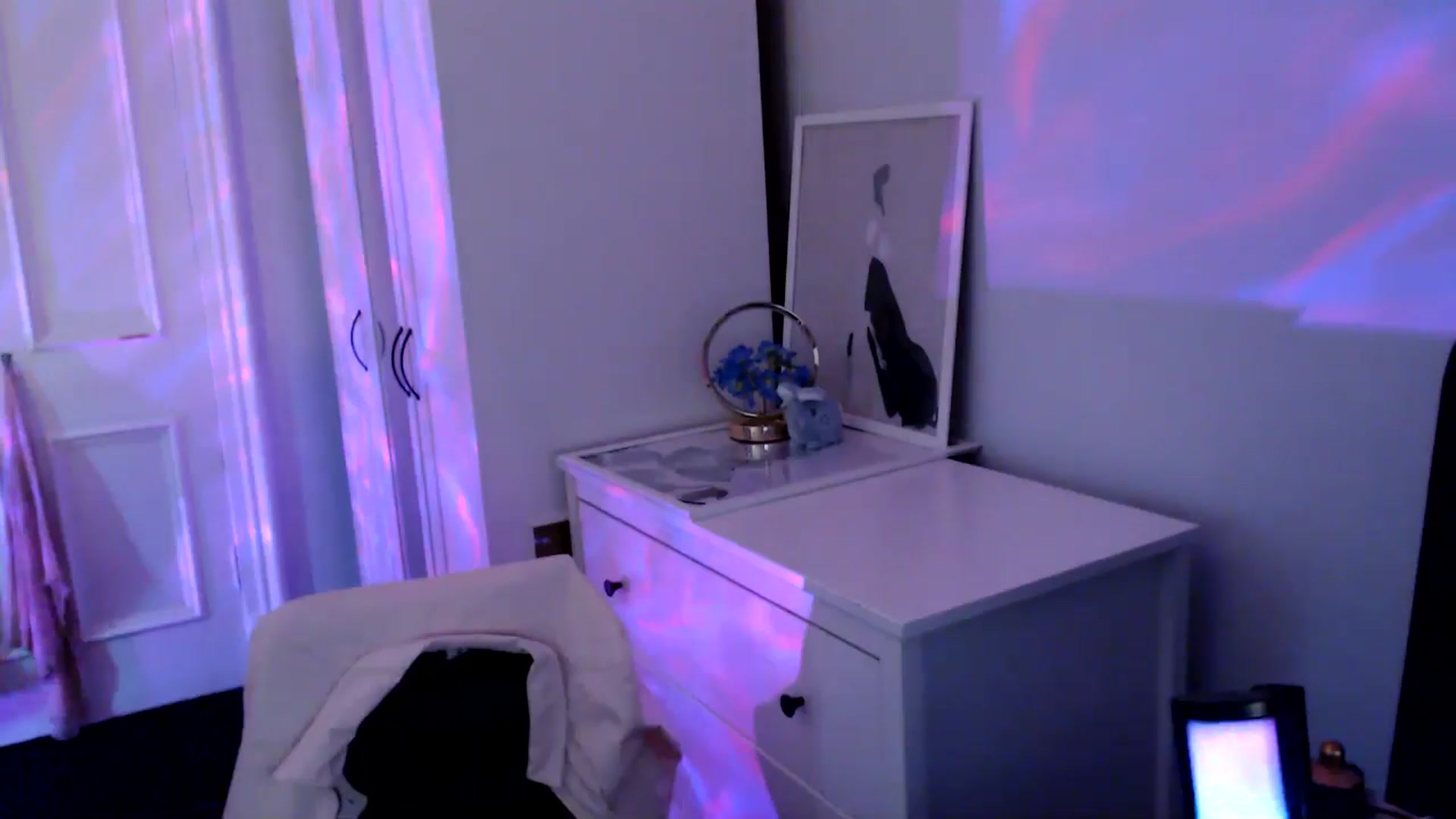 Gallery image thumbnail from British_Cutie's myfreecams stream on, 08/24/2025, 17:46 image 16 of 20