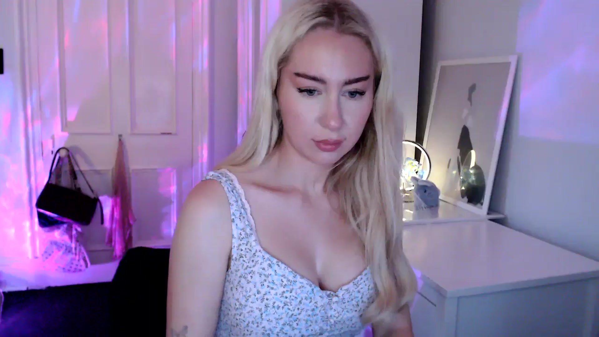 Gallery image thumbnail from British_Cutie's myfreecams stream on, 08/26/2025, 19:48 image 7 of 20