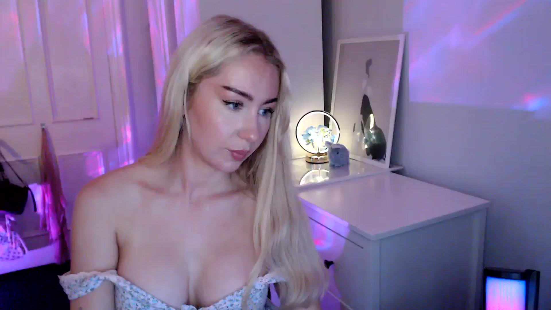 Gallery image thumbnail from British_Cutie's myfreecams stream on, 08/26/2025, 19:48 image 14 of 20