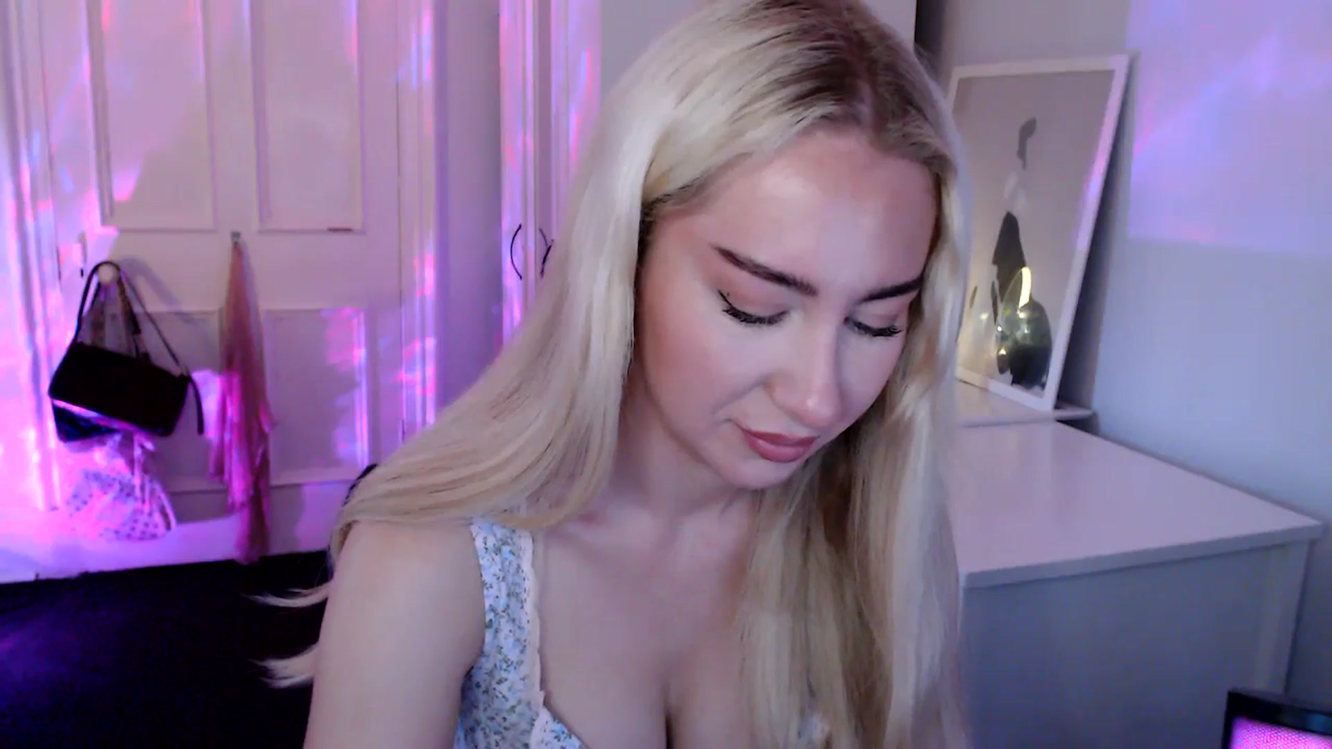 Gallery image thumbnail from British_Cutie's myfreecams stream on, 08/26/2025, 19:48 image 2 of 20