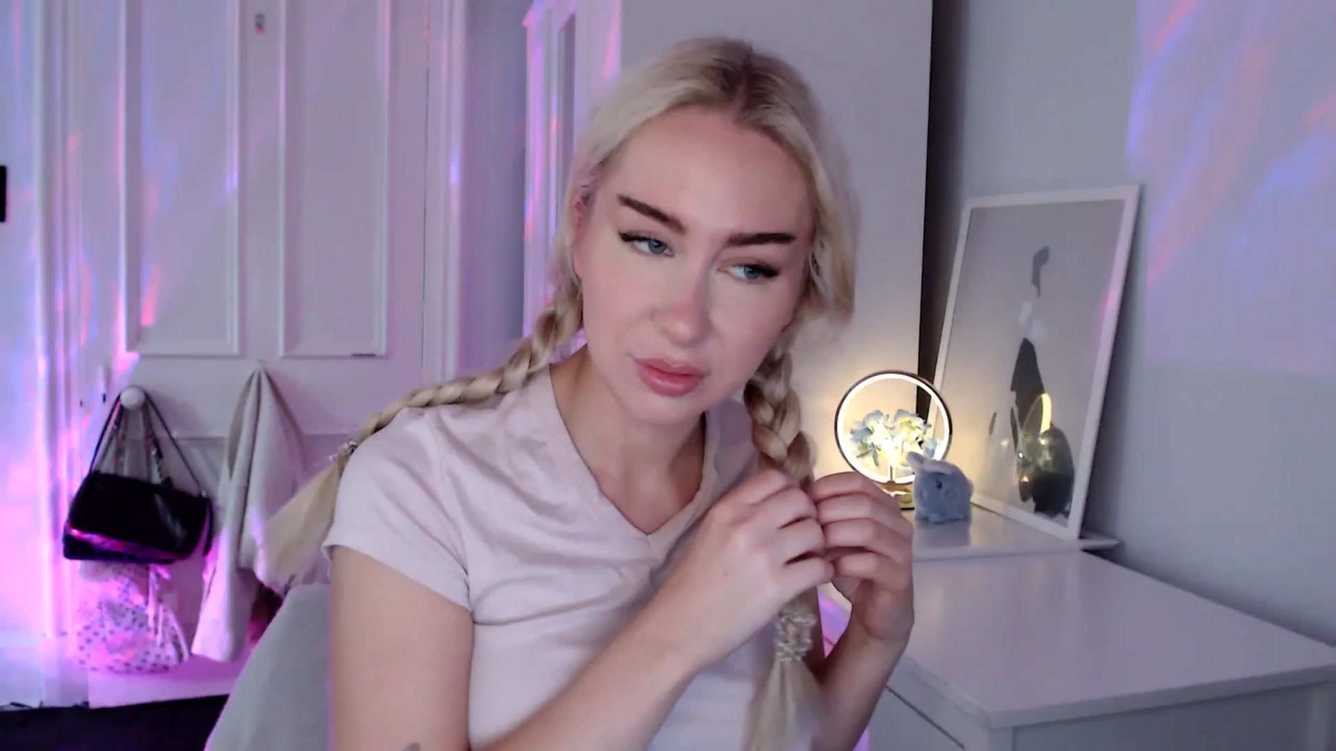 Gallery image thumbnail from British_Cutie's myfreecams stream on, 08/27/2025, 10:10 image 12 of 20