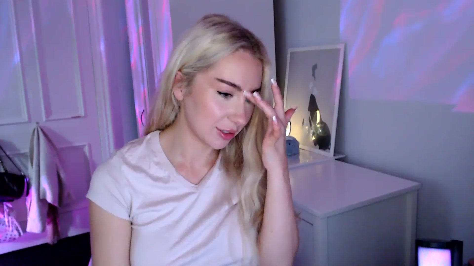 Gallery image thumbnail from British_Cutie's myfreecams stream on, 08/27/2025, 10:43 image 9 of 20