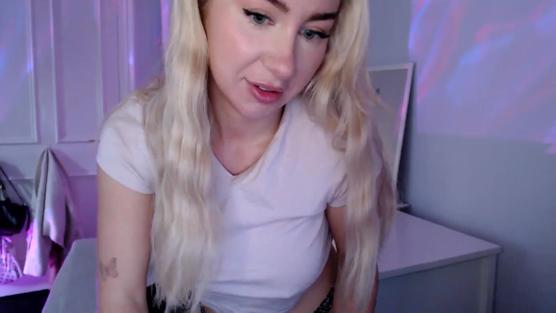 Gallery image thumbnail from British_Cutie's myfreecams stream on, 08/27/2025, 10:43 image 5 of 20