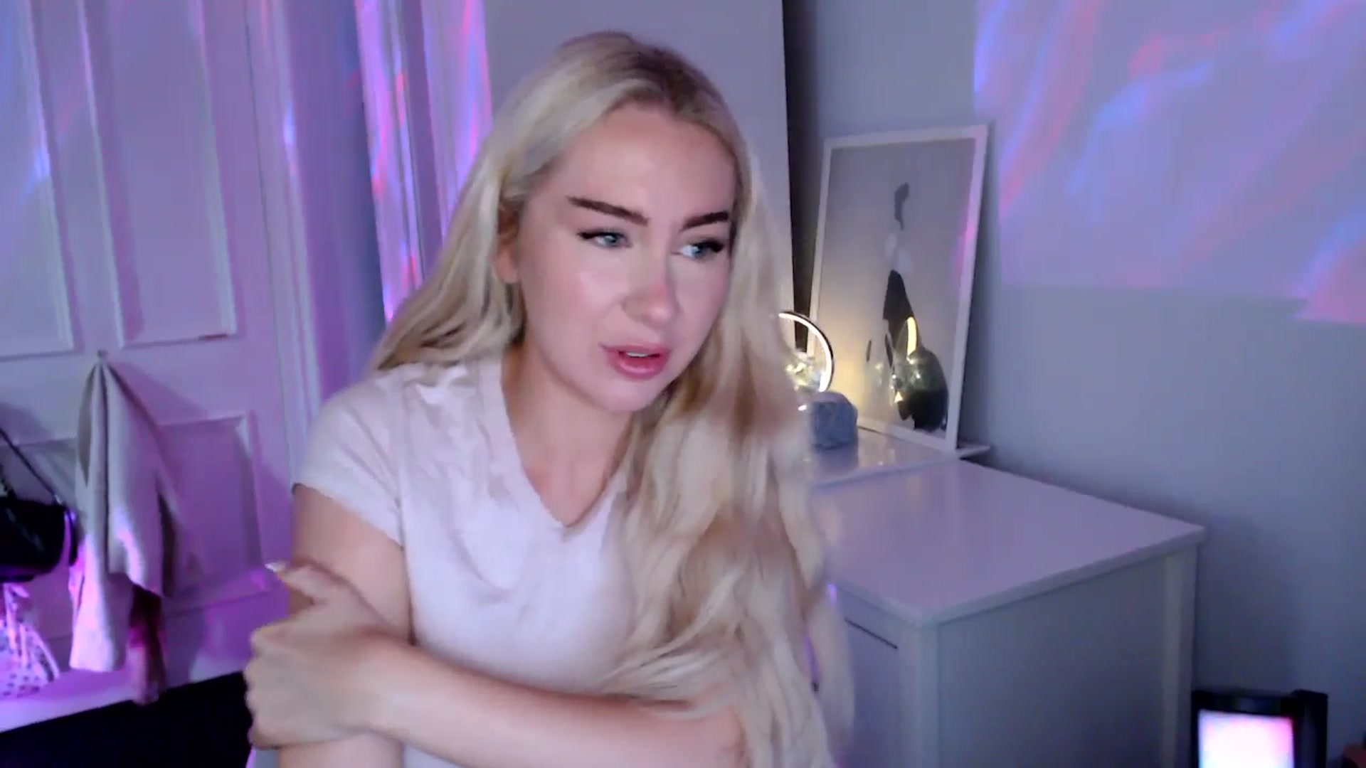Gallery image thumbnail from British_Cutie's myfreecams stream on, 08/27/2025, 10:43 image 10 of 20