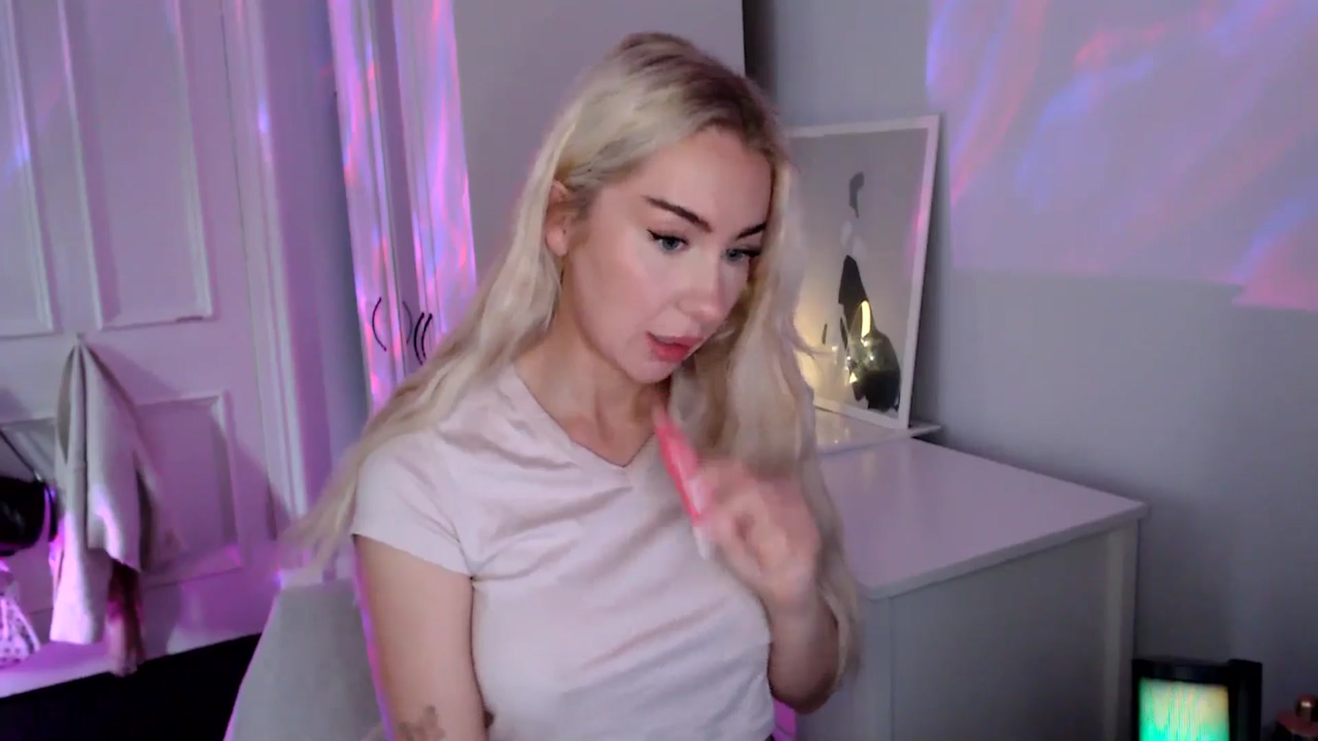 Gallery image thumbnail from British_Cutie's myfreecams stream on, 08/27/2025, 10:43 image 7 of 20
