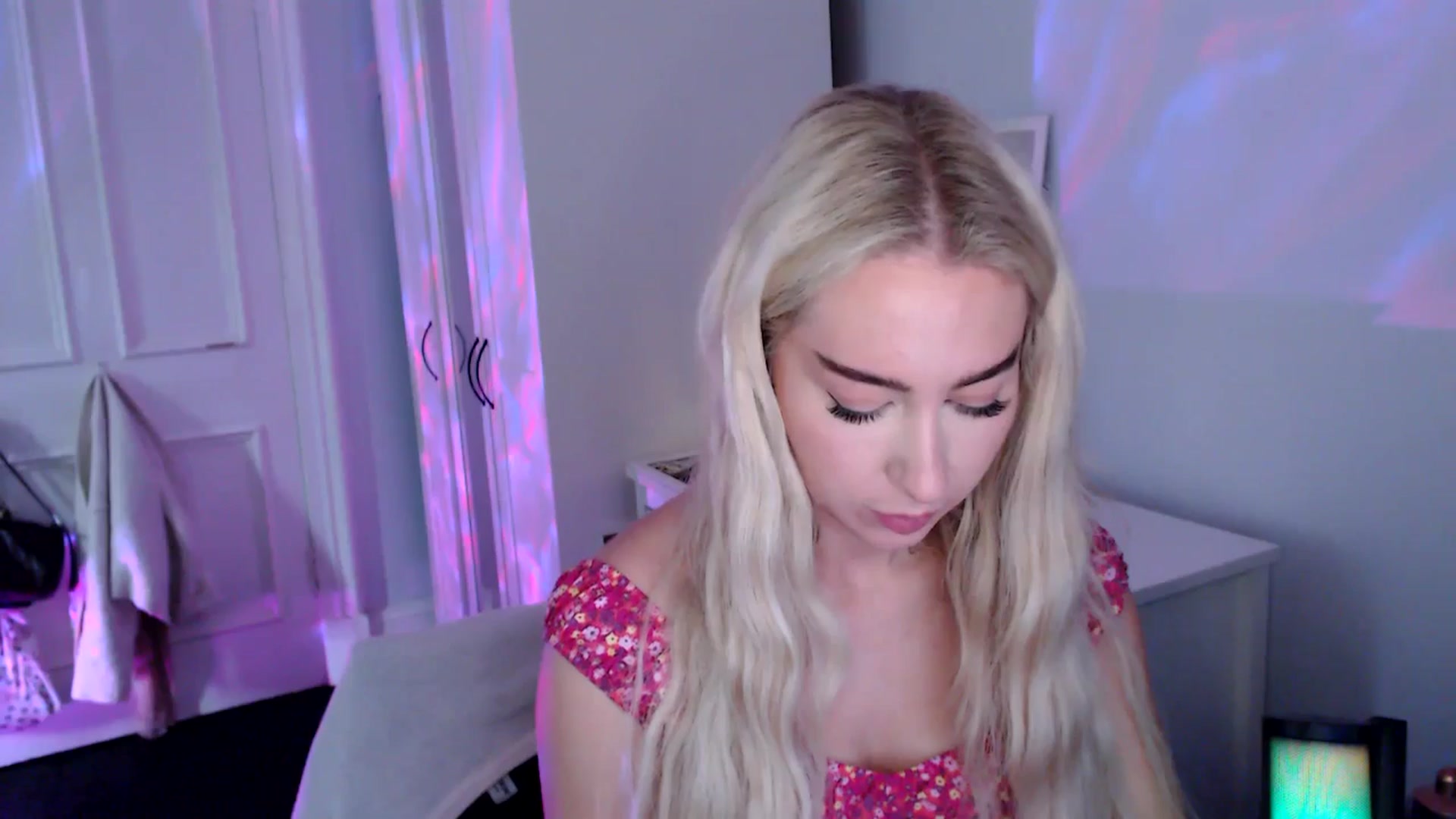 Gallery image thumbnail from British_Cutie's myfreecams stream on, 08/27/2025, 10:43 image 19 of 20
