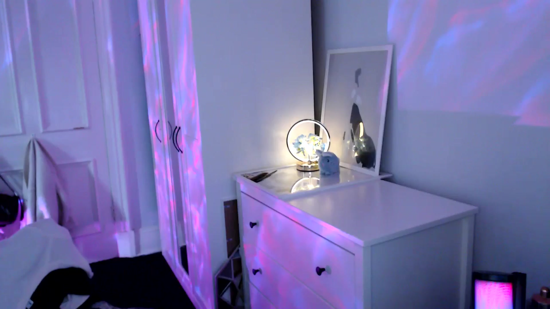 Gallery image thumbnail from British_Cutie's myfreecams stream on, 08/27/2025, 10:43 image 12 of 20