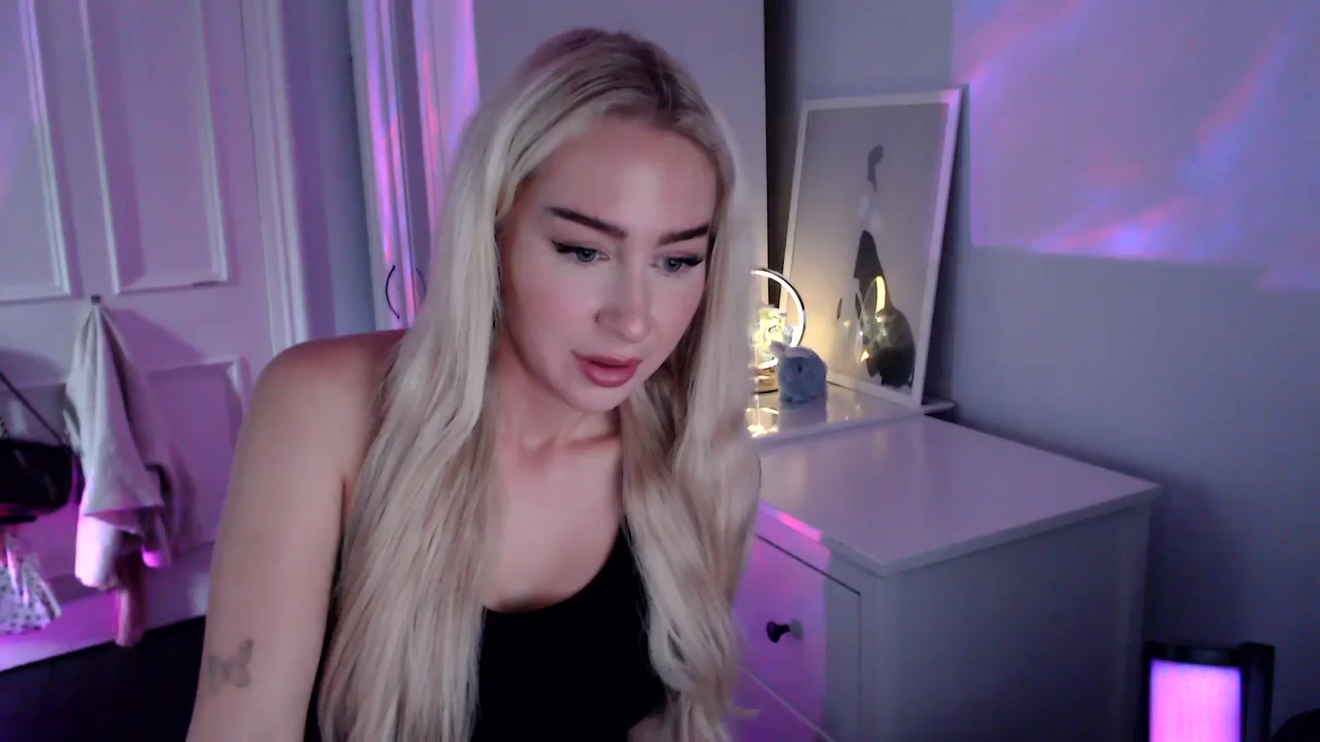 Gallery image thumbnail from British_Cutie's myfreecams stream on, 08/27/2025, 17:41 image 1 of 20