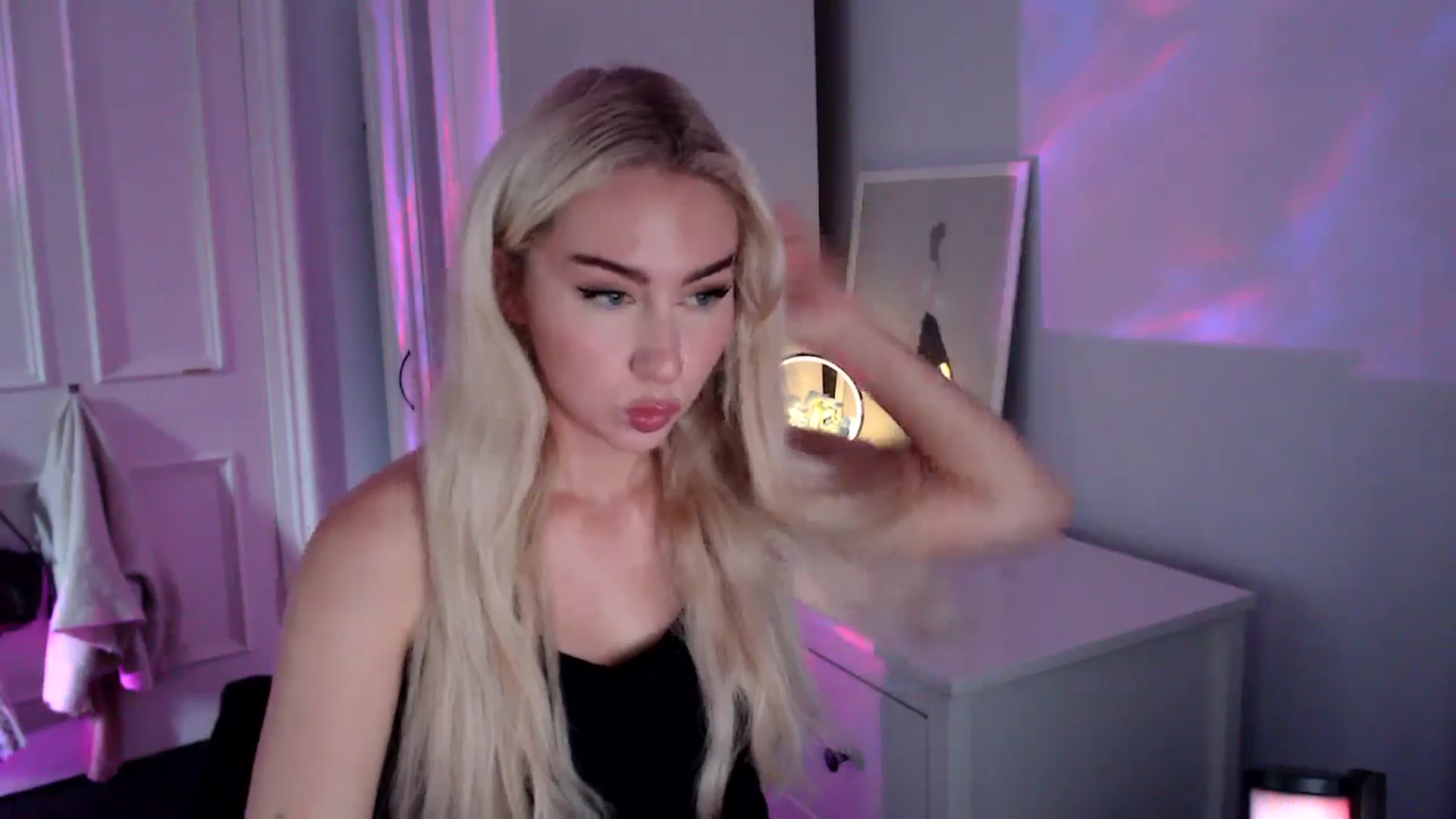 Gallery image thumbnail from British_Cutie's myfreecams stream on, 08/27/2025, 17:41 image 7 of 20