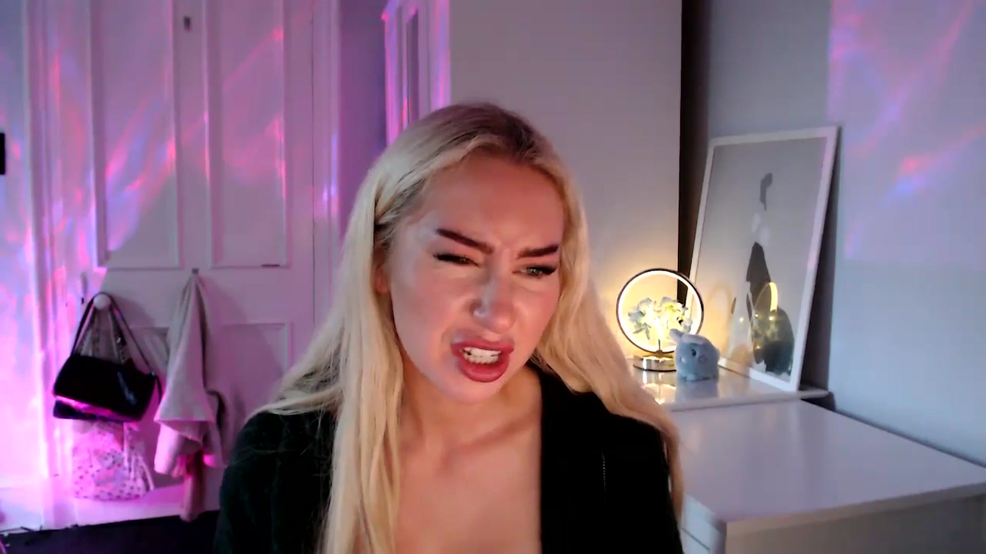 Gallery image thumbnail from British_Cutie's myfreecams stream on, 08/27/2025, 18:40 image 13 of 20