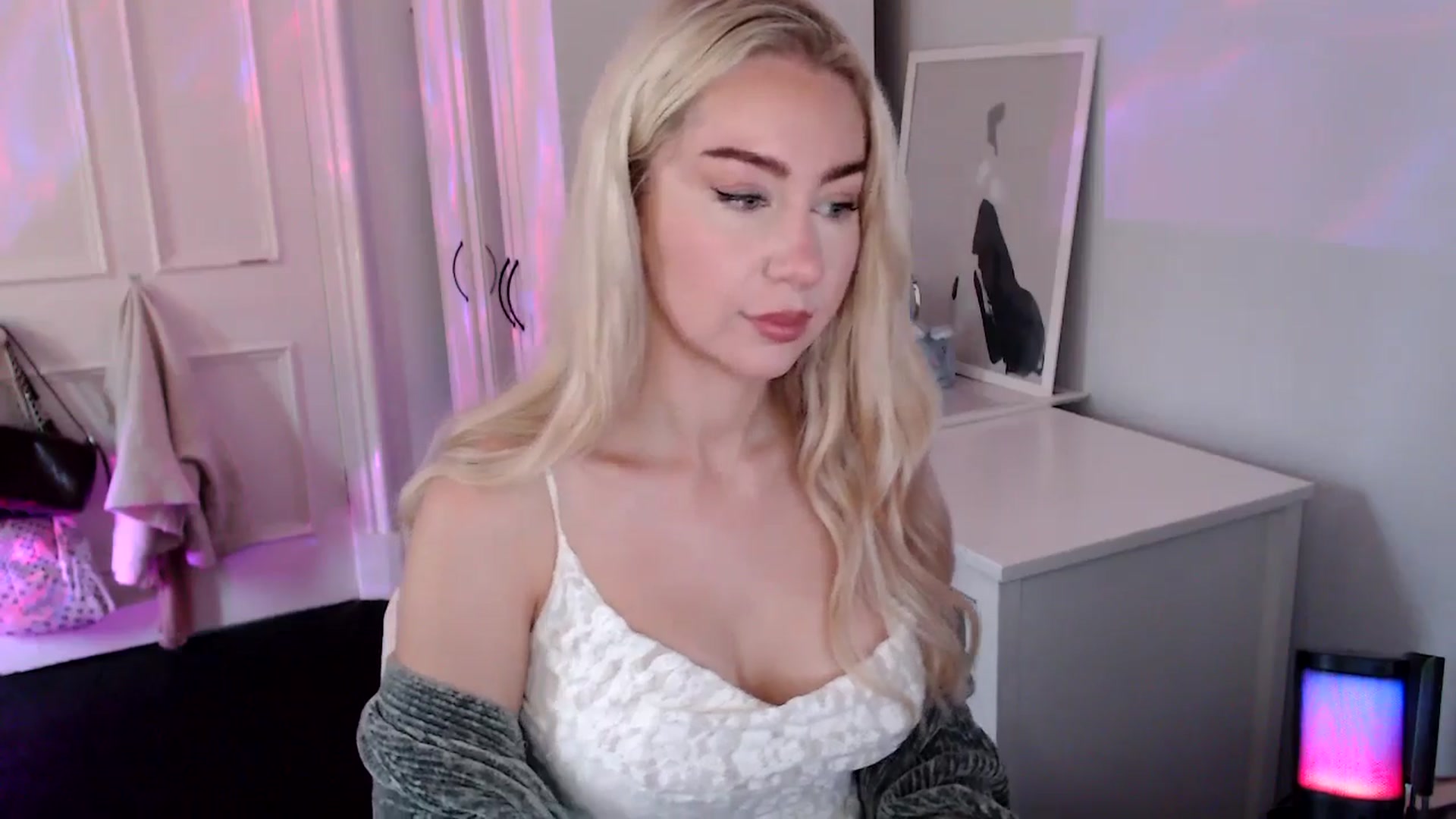 Gallery image thumbnail from British_Cutie's myfreecams stream on, 08/28/2025, 10:33 image 2 of 20