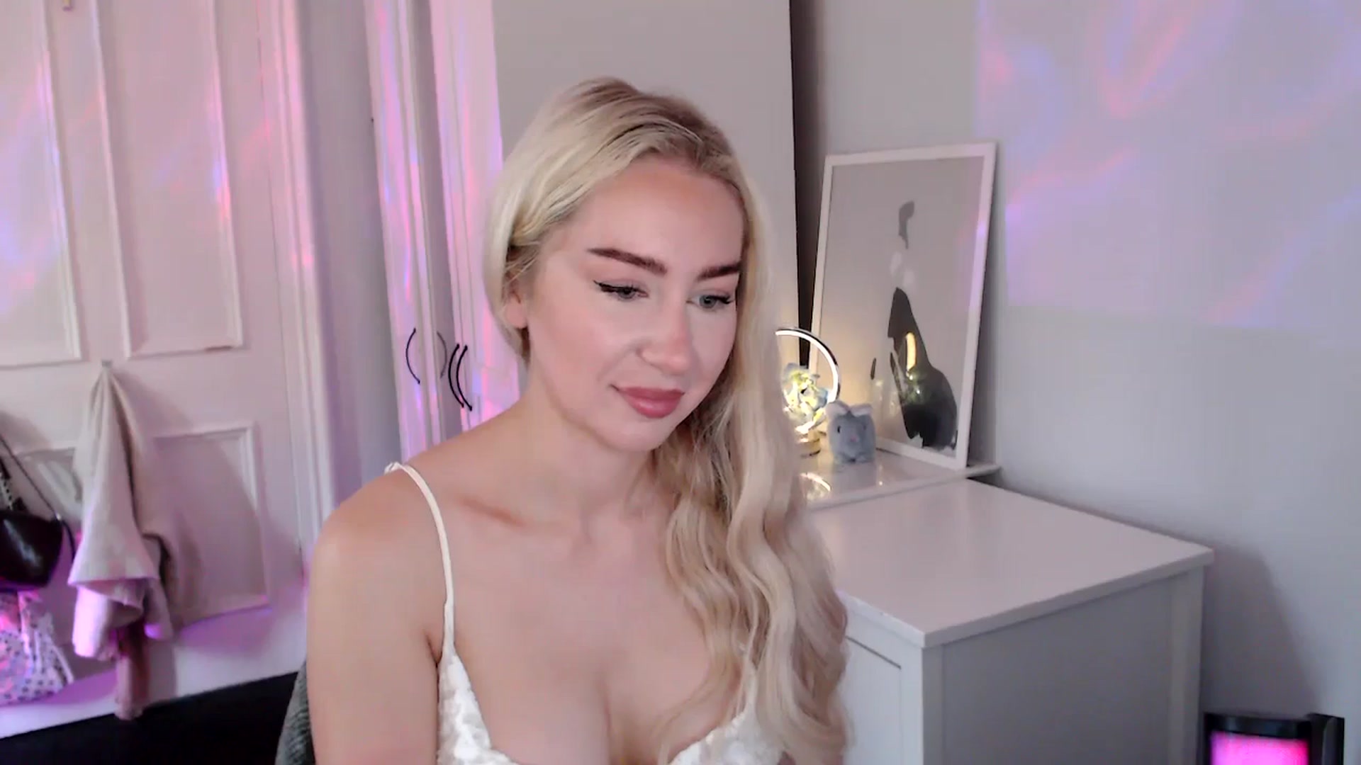 Gallery image thumbnail from British_Cutie's myfreecams stream on, 08/28/2025, 10:33 image 11 of 20