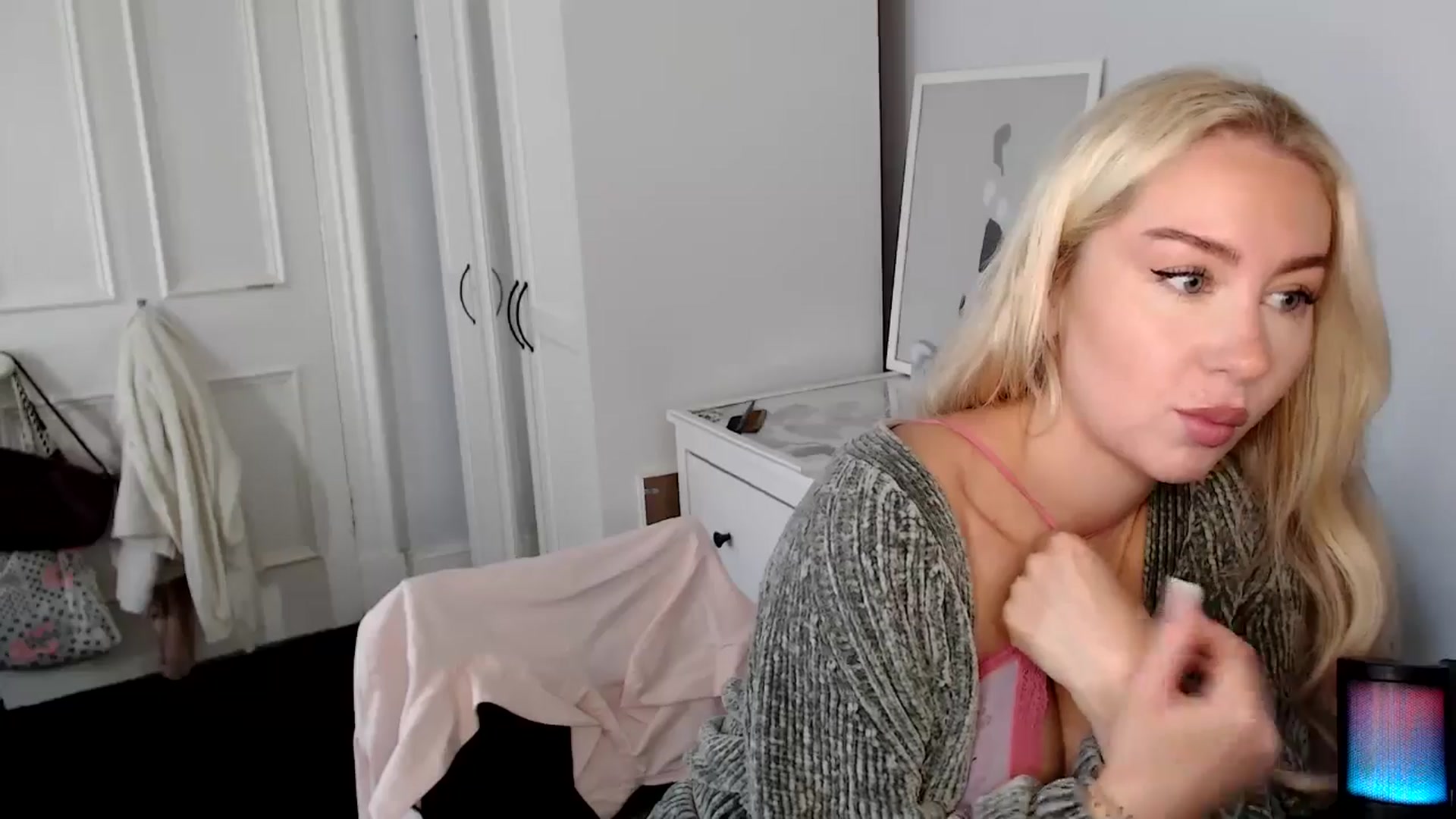 Gallery image thumbnail from British_Cutie's myfreecams stream on, 08/29/2025, 08:42 image 14 of 20