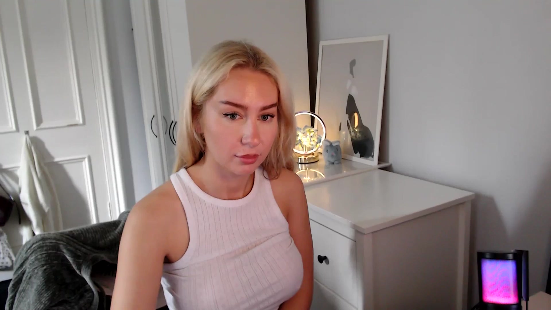 Gallery image thumbnail from British_Cutie's myfreecams stream on, 08/29/2025, 12:54 image 15 of 20