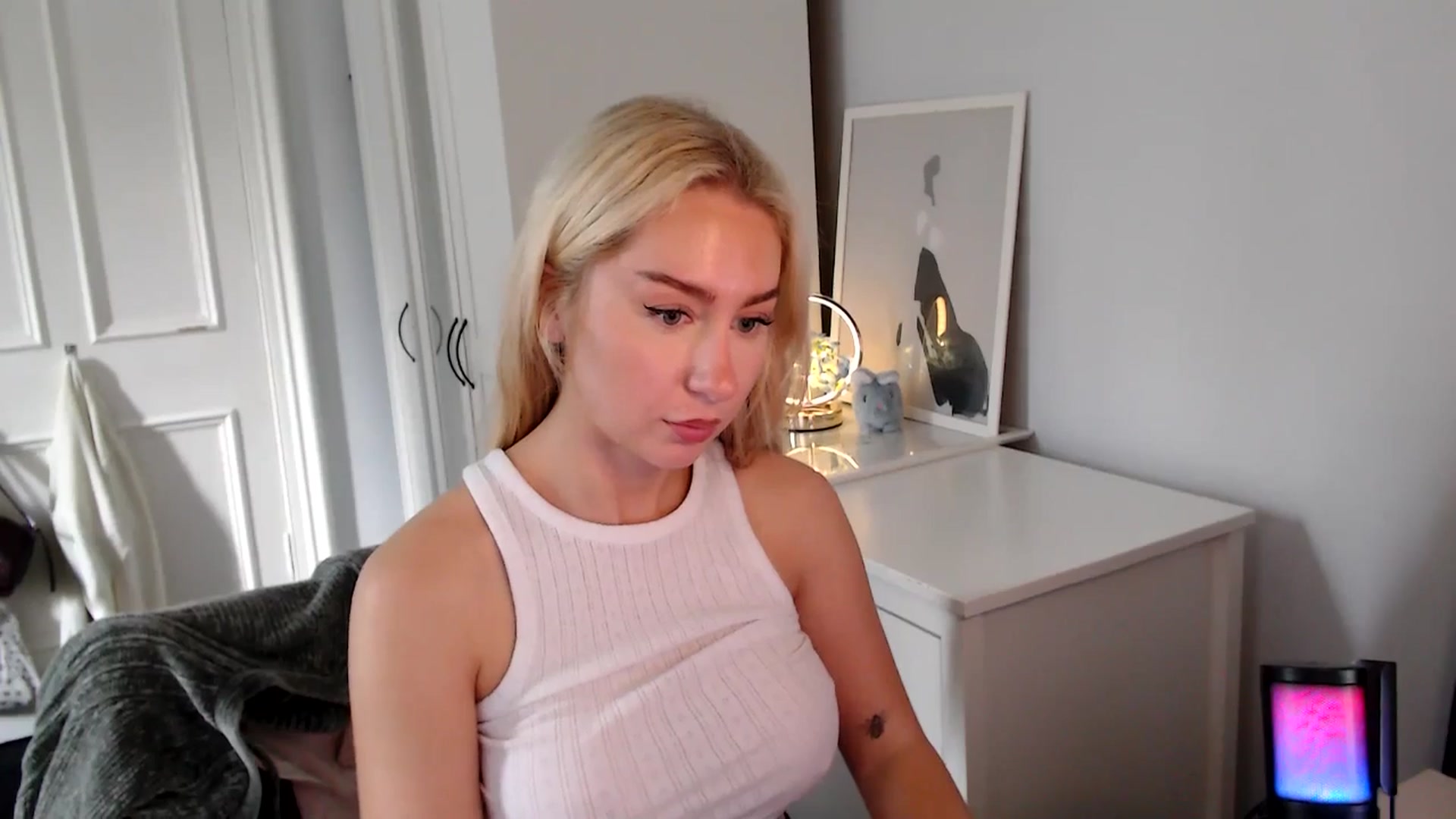 Gallery image thumbnail from British_Cutie's myfreecams stream on, 08/29/2025, 12:54 image 14 of 20
