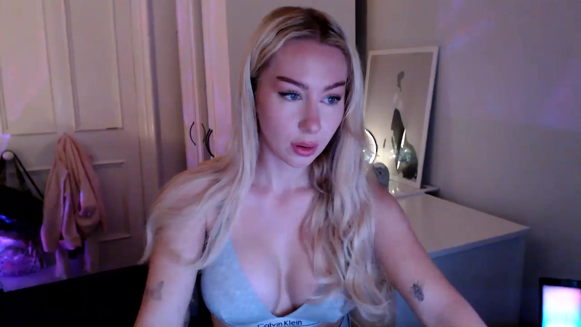 Gallery image thumbnail from British_Cutie's myfreecams stream on, 09/01/2025, 08:16 image 8 of 20
