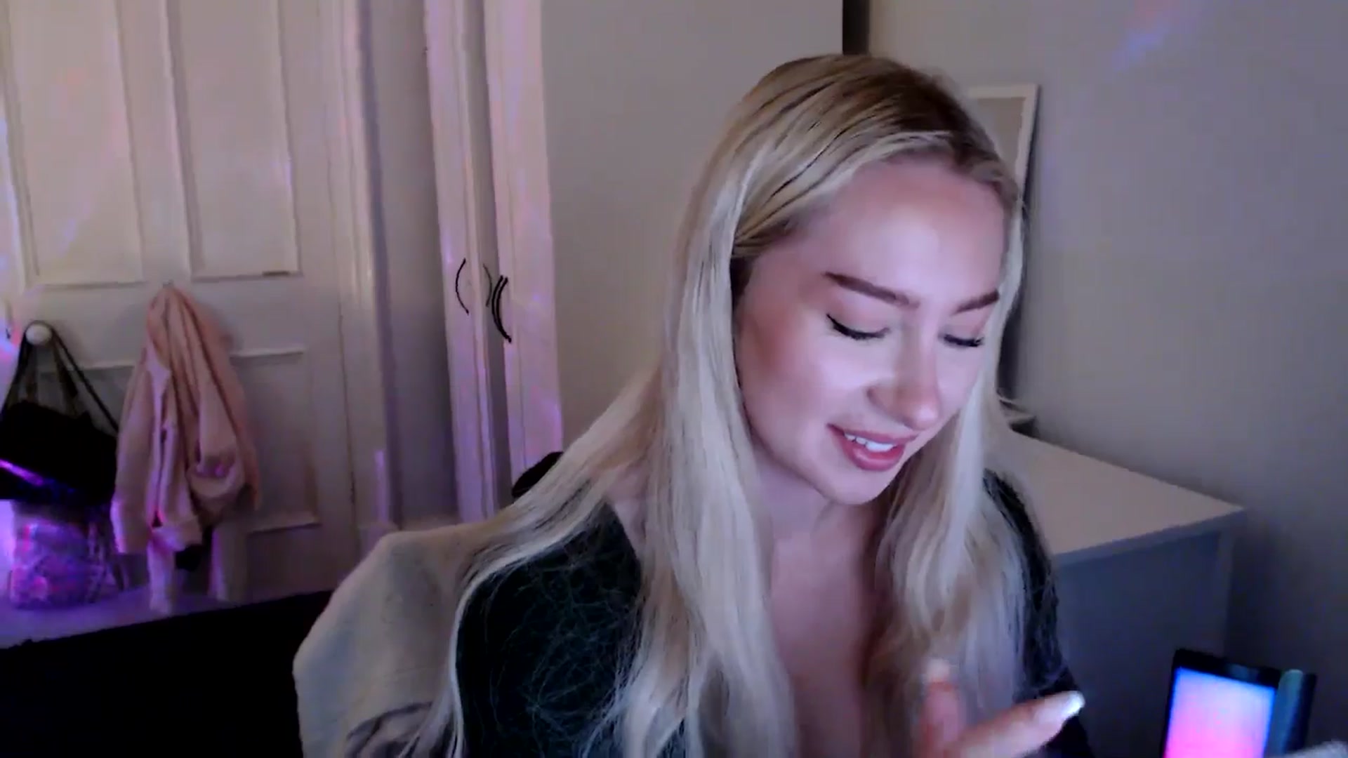 Gallery image thumbnail from British_Cutie's myfreecams stream on, 09/01/2025, 09:40 image 20 of 20