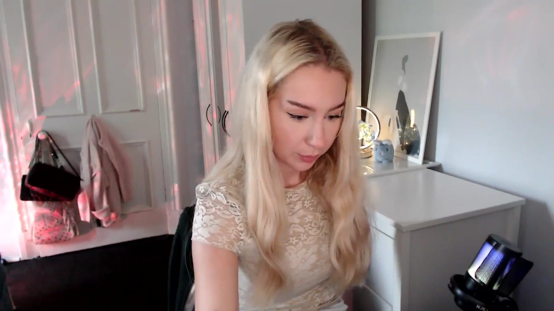 Gallery image thumbnail from British_Cutie's myfreecams stream on, 09/02/2025, 13:14 image 10 of 20