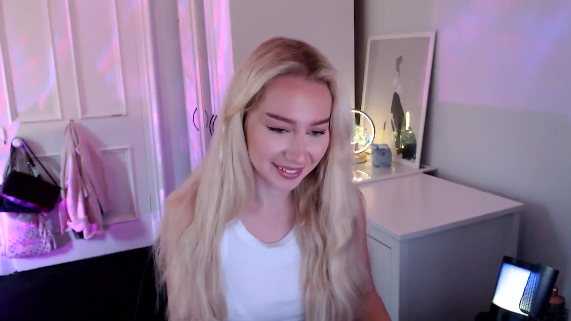 Gallery image thumbnail from British_Cutie's myfreecams stream on, 09/03/2025, 10:27 image 15 of 20