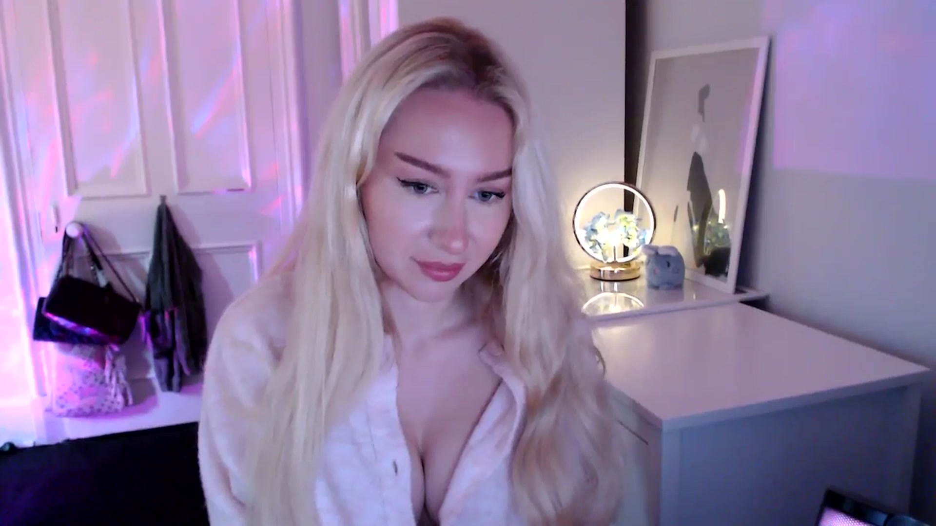 Gallery image thumbnail from British_Cutie's myfreecams stream on, 09/03/2025, 11:17 image 2 of 20