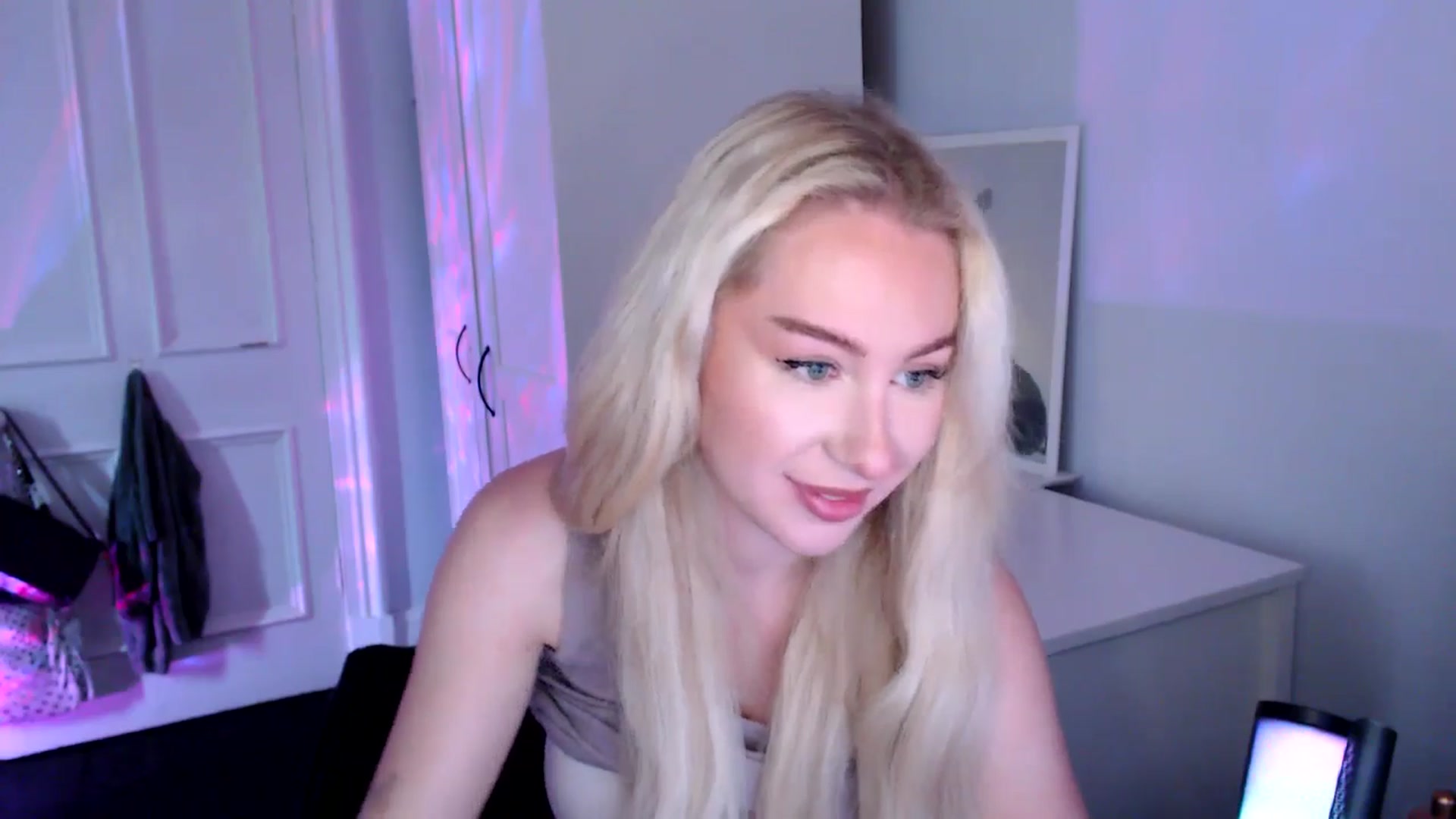 Gallery image thumbnail from British_Cutie's myfreecams stream on, 09/04/2025, 19:26 image 2 of 20