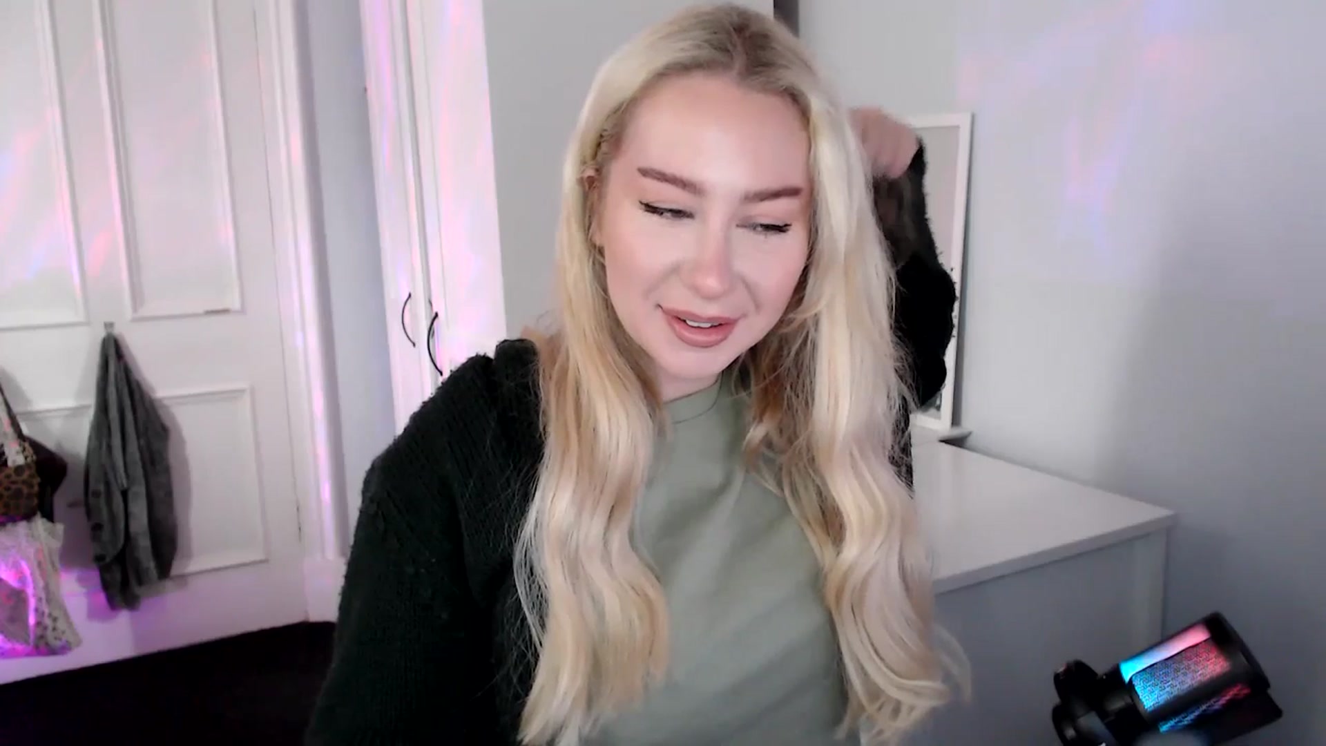 Gallery image thumbnail from British_Cutie's myfreecams stream on, 09/05/2025, 07:42 image 17 of 20