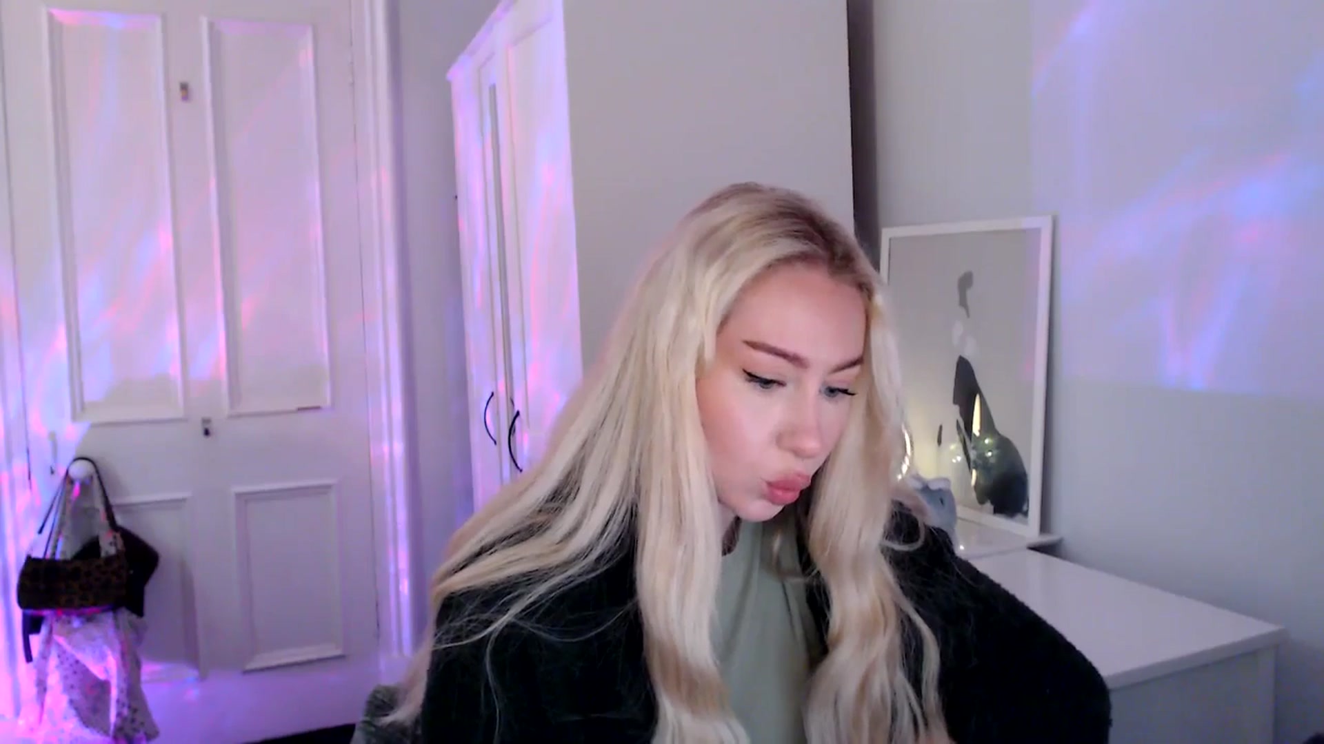 Gallery image thumbnail from British_Cutie's myfreecams stream on, 09/05/2025, 09:52 image 3 of 20