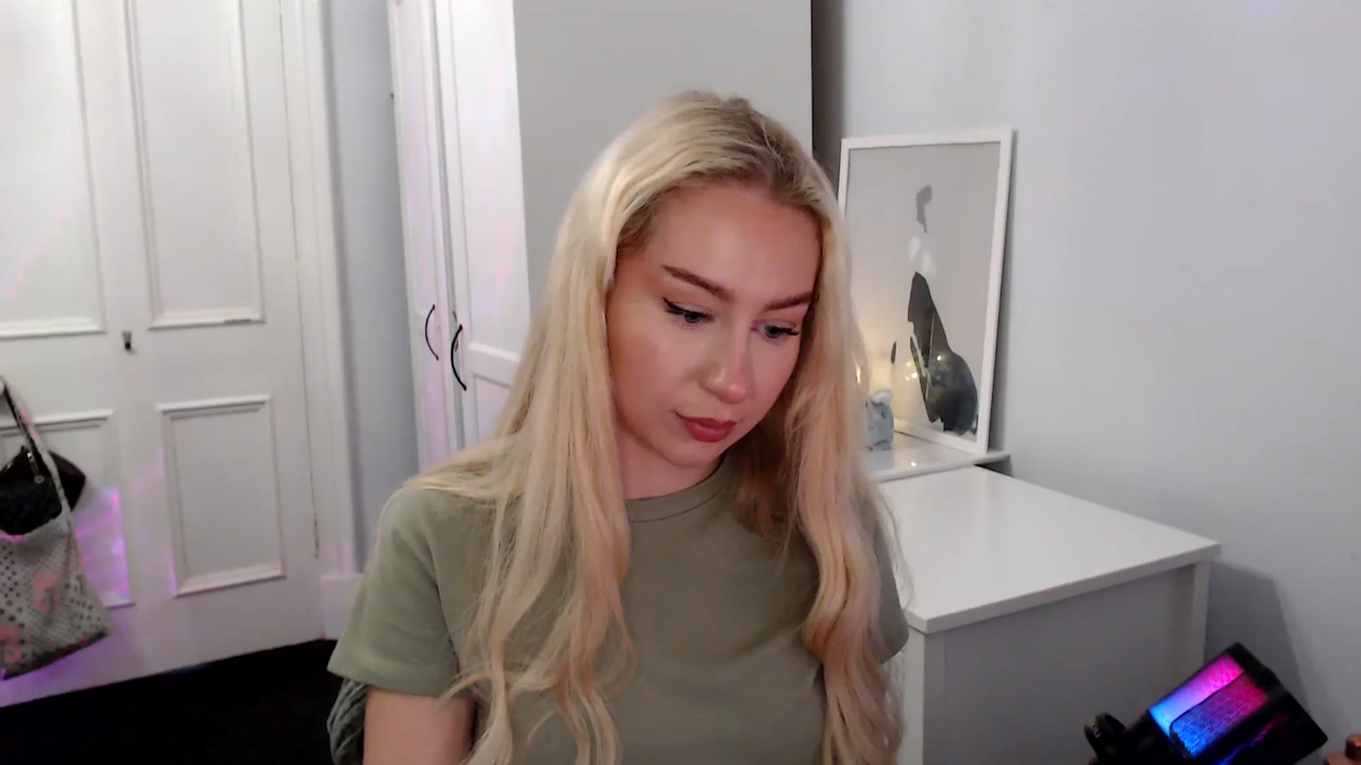 Gallery image thumbnail from British_Cutie's myfreecams stream on, 09/05/2025, 12:39 image 7 of 20