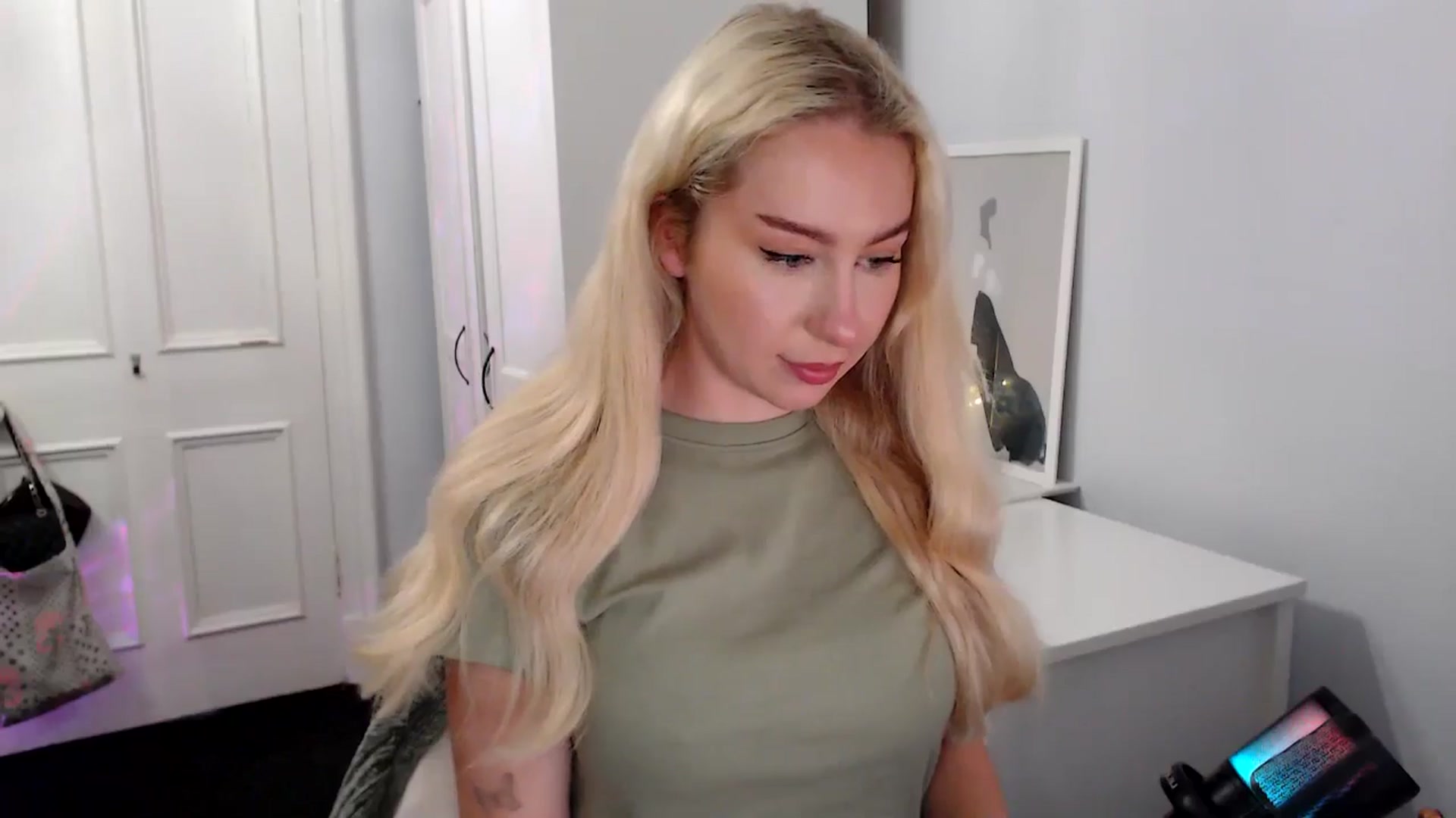 Gallery image thumbnail from British_Cutie's myfreecams stream on, 09/05/2025, 12:39 image 16 of 20