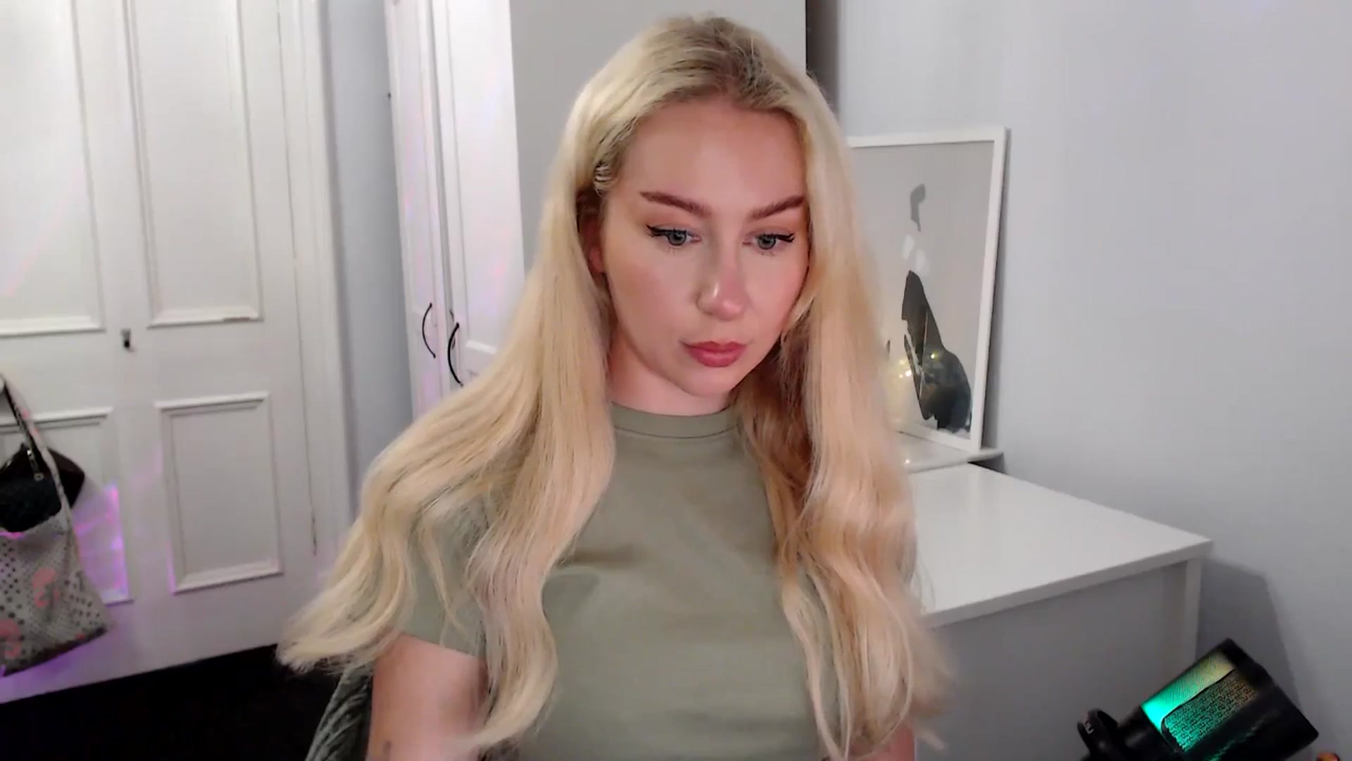 Gallery image thumbnail from British_Cutie's myfreecams stream on, 09/05/2025, 12:39 image 17 of 20