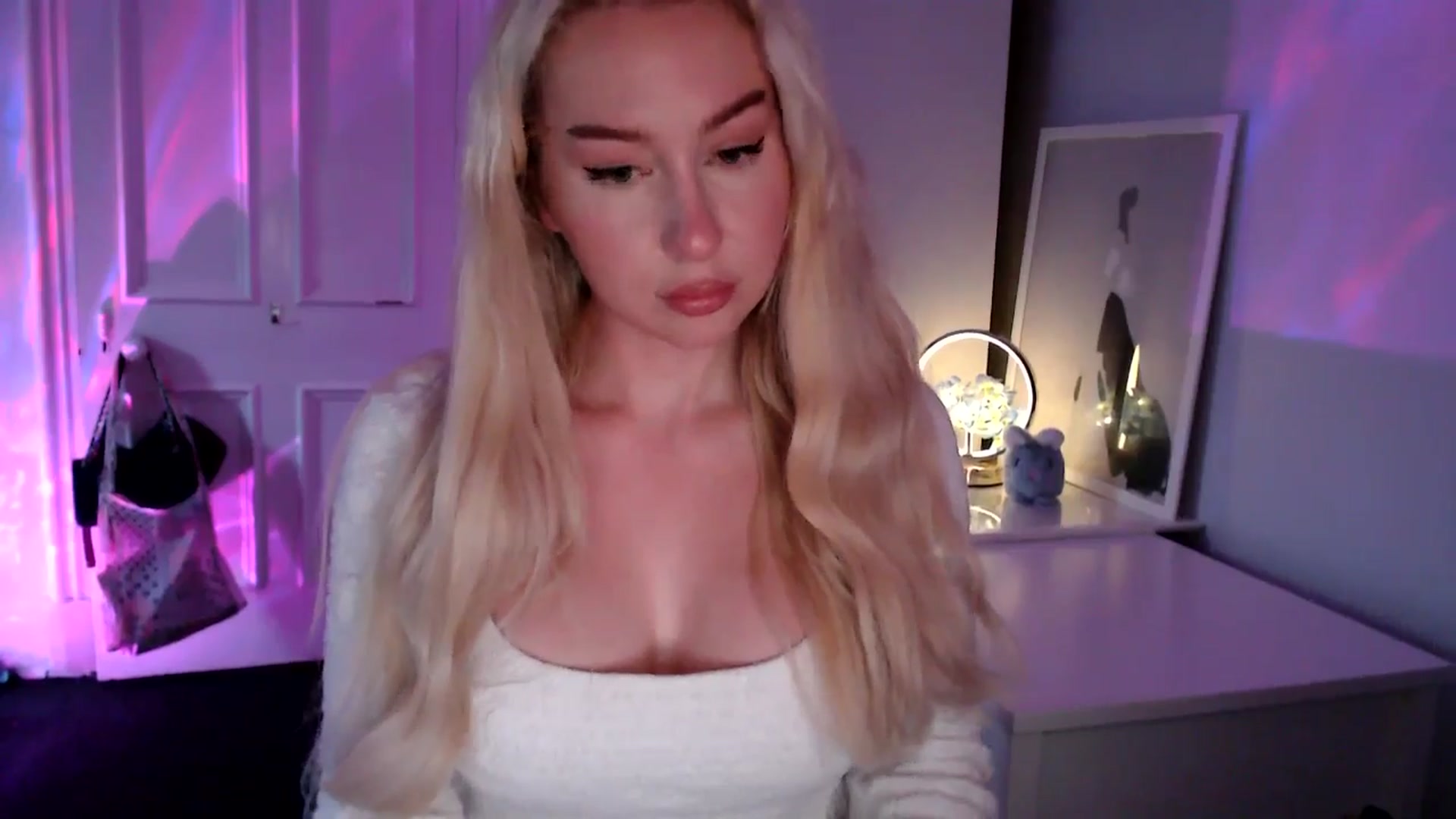 Gallery image thumbnail from British_Cutie's myfreecams stream on, 09/05/2025, 18:48 image 8 of 20