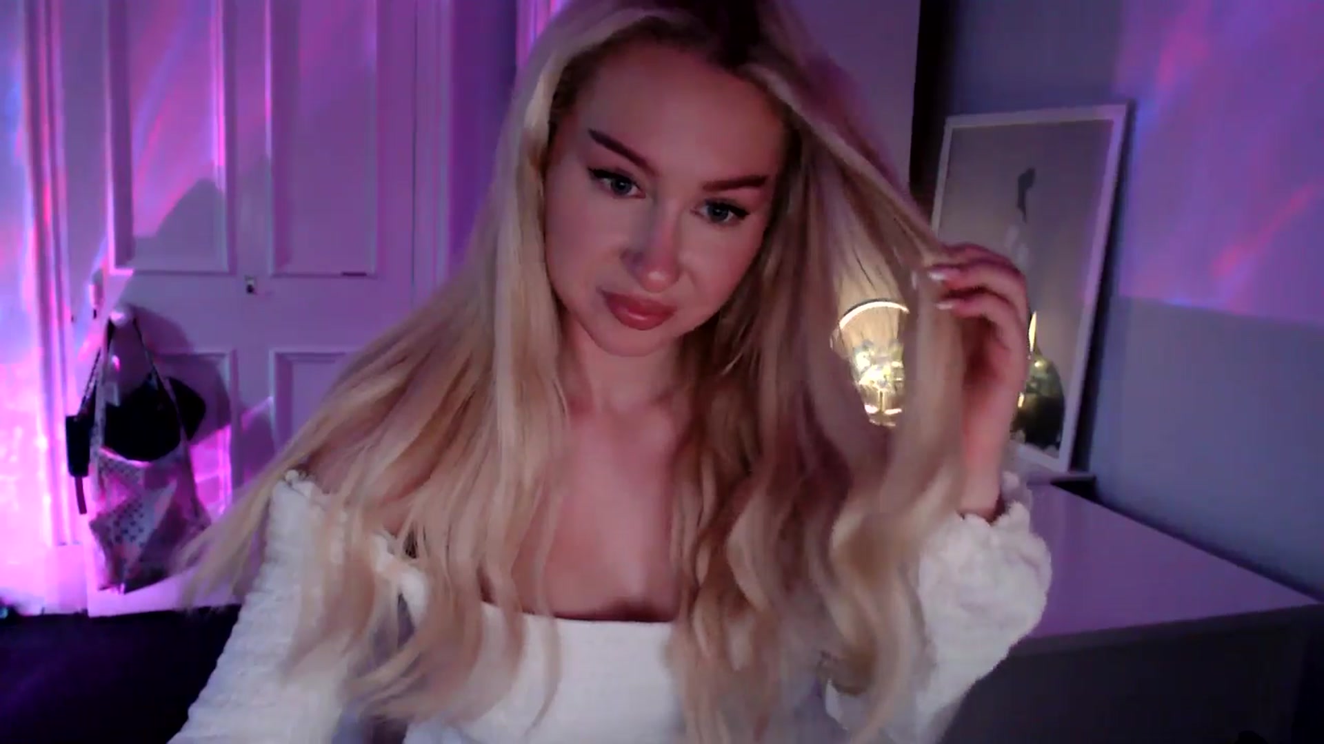 Gallery image thumbnail from British_Cutie's myfreecams stream on, 09/05/2025, 18:48 image 9 of 20