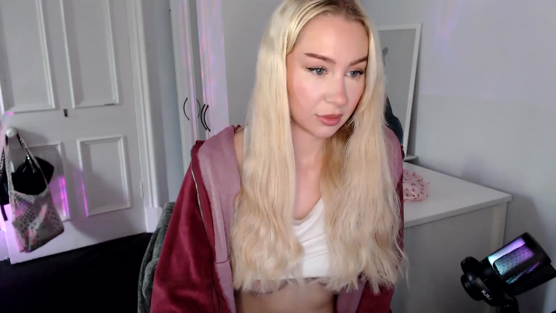 Gallery image thumbnail from British_Cutie's myfreecams stream on, 09/06/2025, 13:40 image 16 of 20