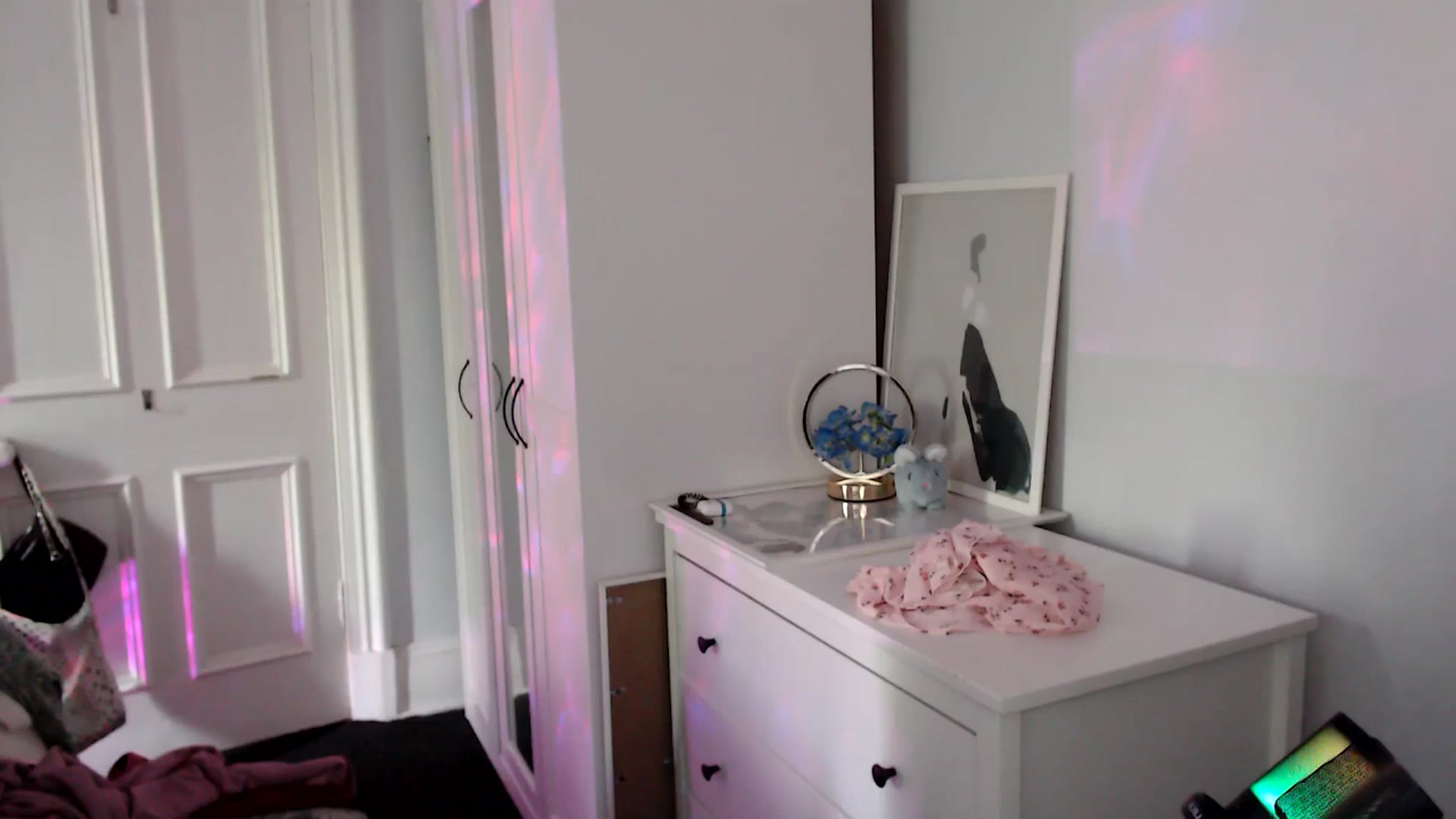 Gallery image thumbnail from British_Cutie's myfreecams stream on, 09/06/2025, 14:22 image 9 of 20