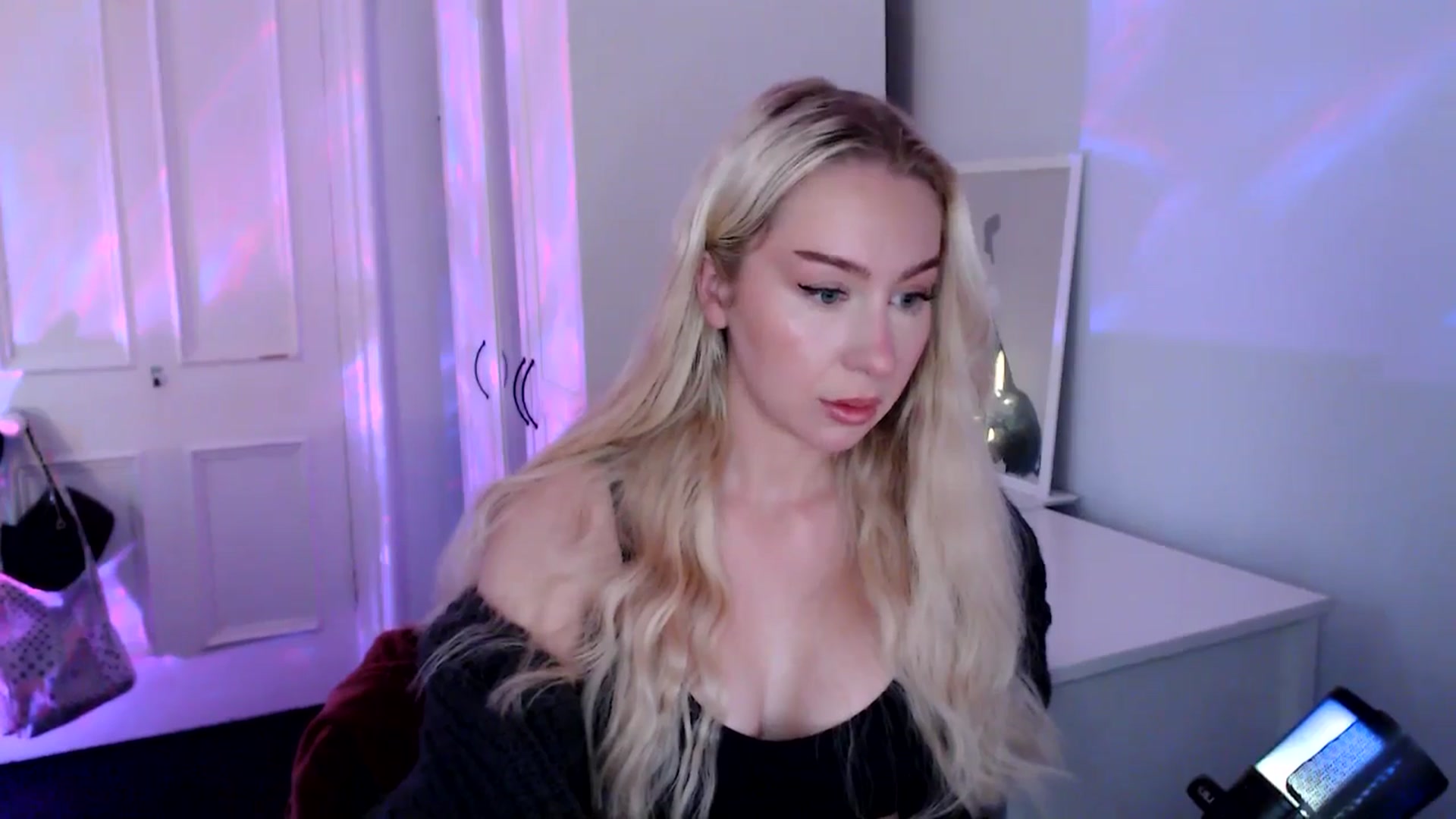 Gallery image thumbnail from British_Cutie's myfreecams stream on, 09/06/2025, 17:17 image 14 of 20