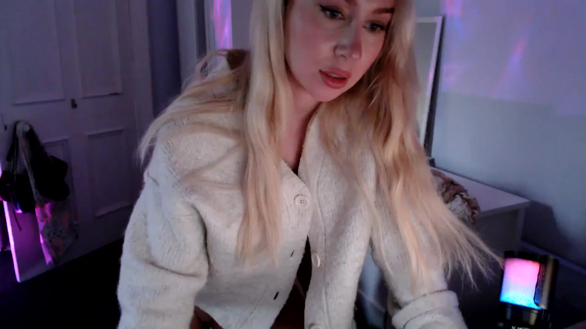 Gallery image thumbnail from British_Cutie's myfreecams stream on, 09/07/2025, 17:20 image 1 of 20