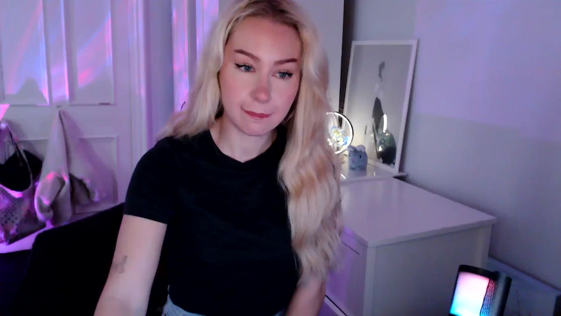 Gallery image thumbnail from British_Cutie's myfreecams stream on, 09/08/2025, 07:35 image 6 of 20